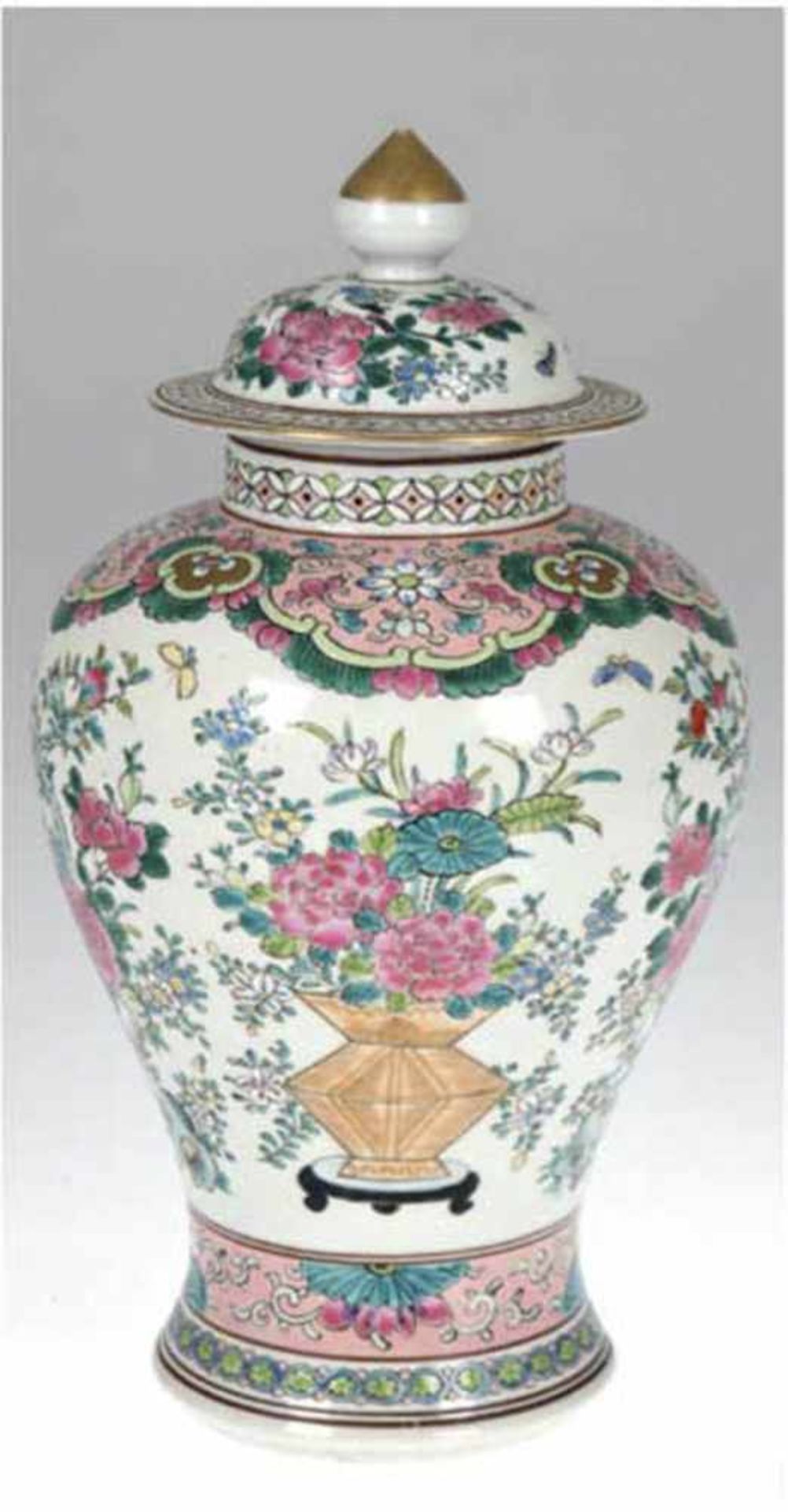 Deckelvase, Japan um 1900, reiche polychrome Floral- und Vogelmalerei, Vasenboden nichteben, H. 32