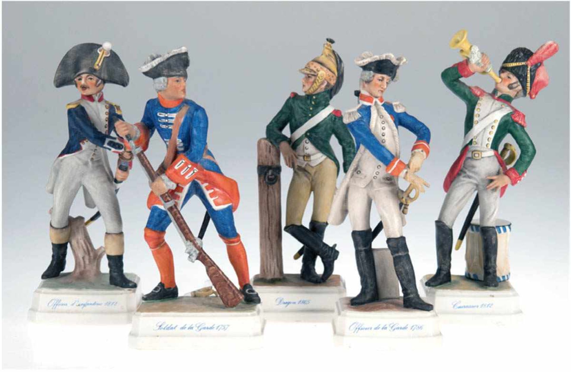 5 Porzellanfiguren "Soldaten", Goebel, sign. Brockmann, polychrom bemalt, 1x Degengriffgebrochen,