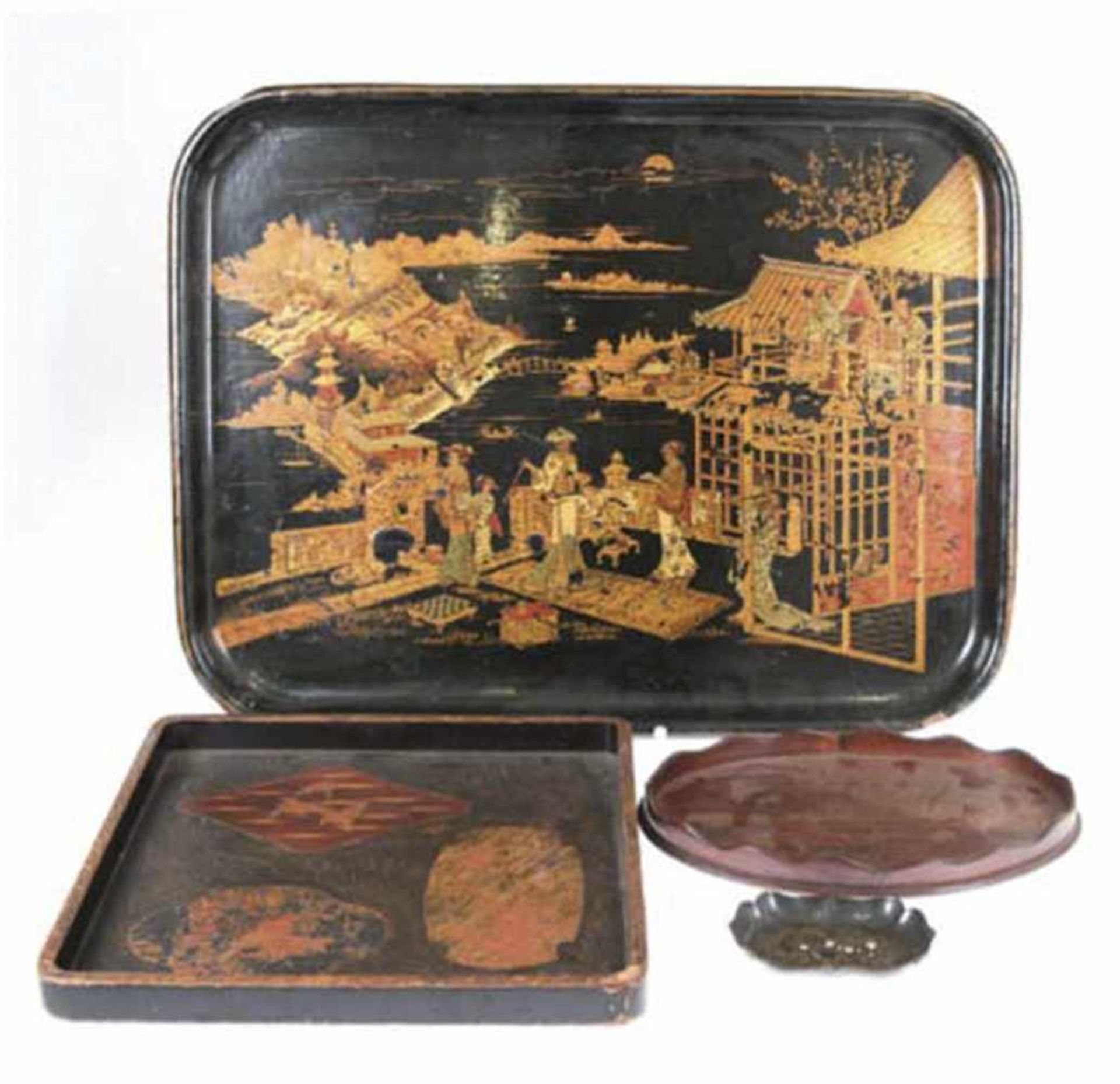 Konv. von 3 Tabletts und Schälchen, Holz, Schwarzlack mit polychromem und Golddekor,ovales Tablett