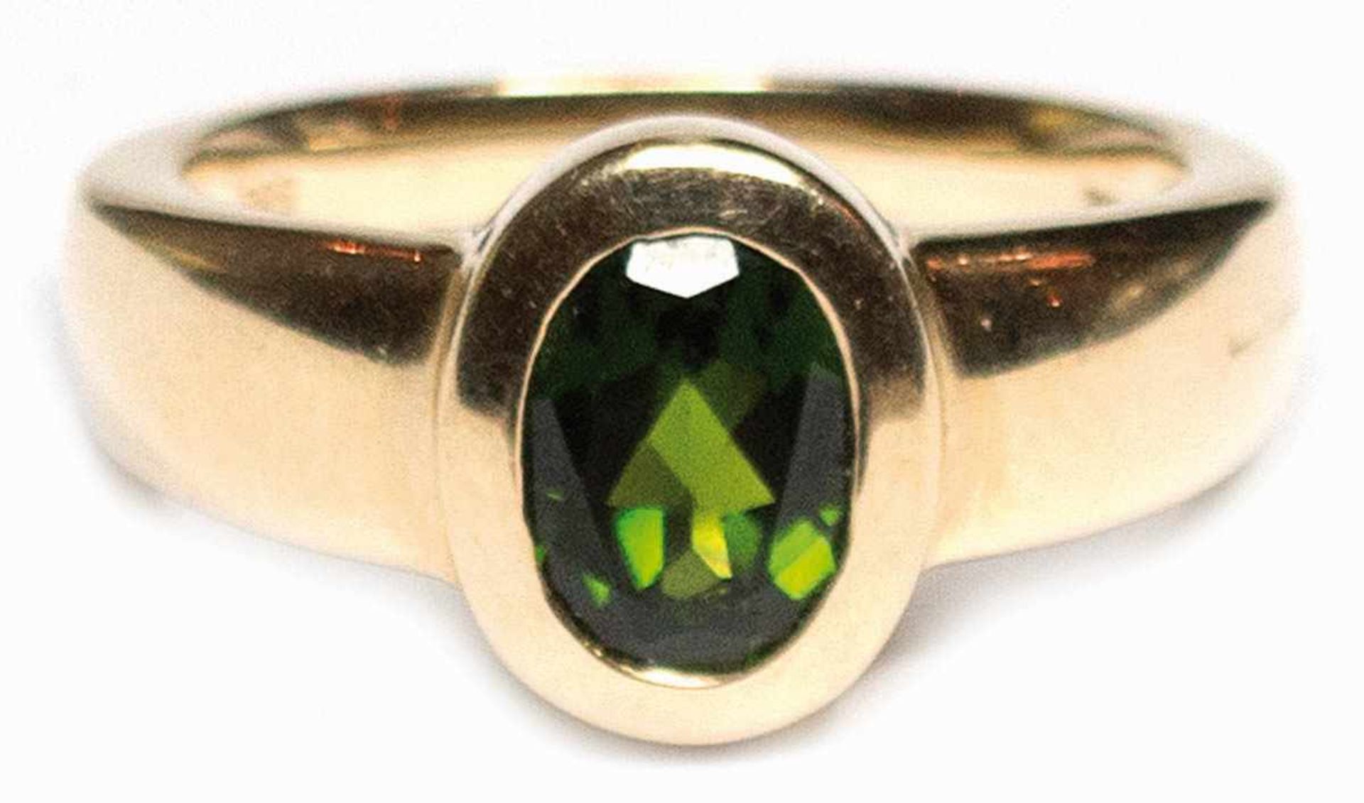 Ring, 585er GG, sehr guter grüner Turmalin von ca. 1,0 ct., Gew. 5,5 g, RG 56,Innendurchmesser 17,
