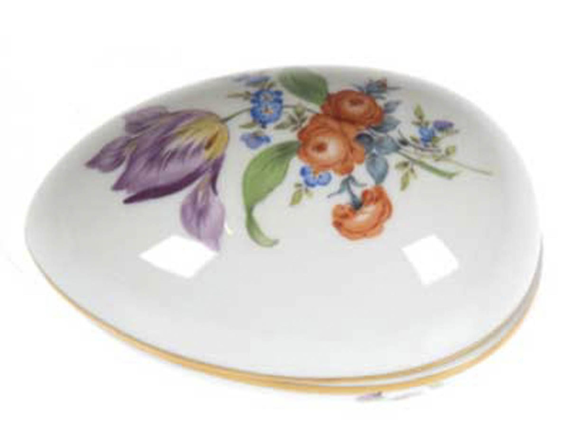 Meissen-Deckeldose, Eiform, Bunte Blume 3, Goldrand, 1. Wahl, L. 10 cm