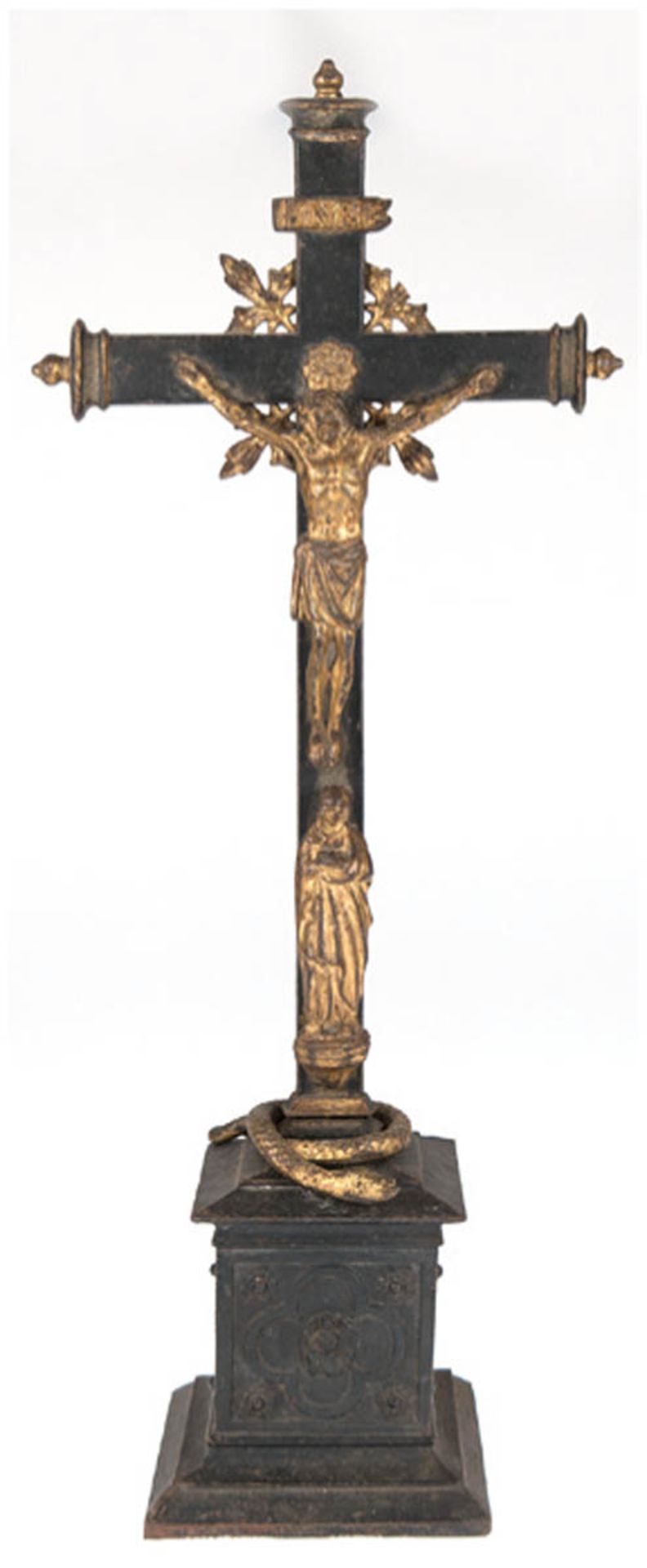 Altarkreuz "Jesus mit Maria und erherne Schlange", Berliner Eisenguß, mit goldfarbenerBemalung, H.