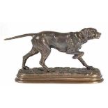 Dubucand, Alfred (1828-1894) "Jagdhund", Bronze, braun patiniert, sign., H. 15,5 cm. L. 26cm- - -