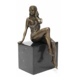 Bronze-Figur "Junge erotische Frau auf Sockel sitzend", Nachguß 20. Jh., sign. "J.Patoue", braun