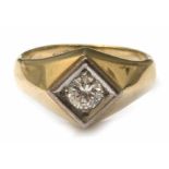 Ring, 585er GG, 1 Brillant ca. 0,40 ct., RG 56, Innendurchmesser 17,8 mm, Gew. 4,1 g- - -23.80 %