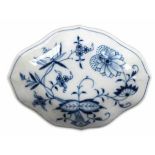 Meissen-Konfektschälchen, Zwiebelmuster, 1. Wahl, Vierpaßform, L. 12 cm- - -23.80 % buyer's