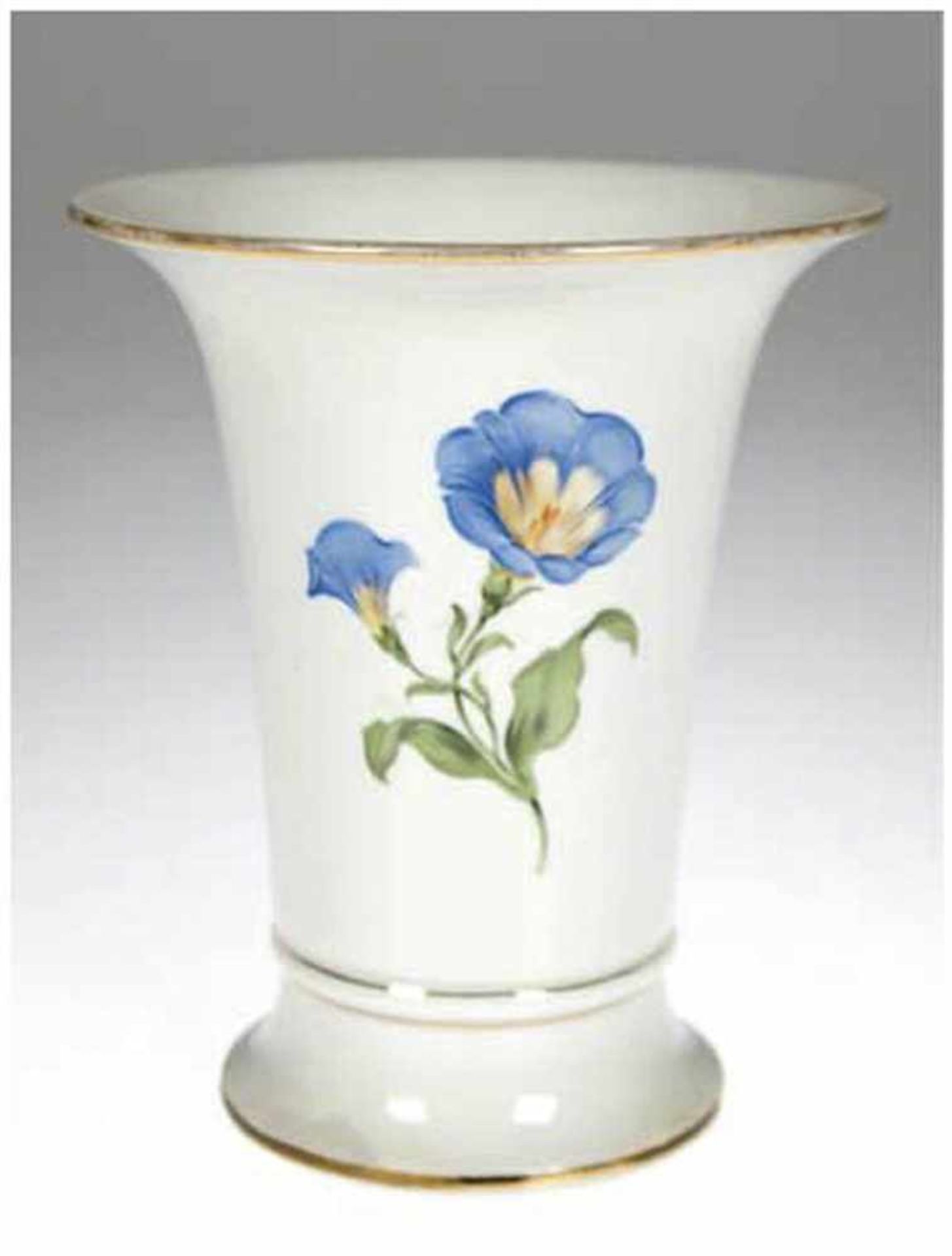 Meissen-Vase, Bunte Blume 1, Goldrand berieben, 1. Wahl, Stand min. best. und rest., H.19,5 cm- - -