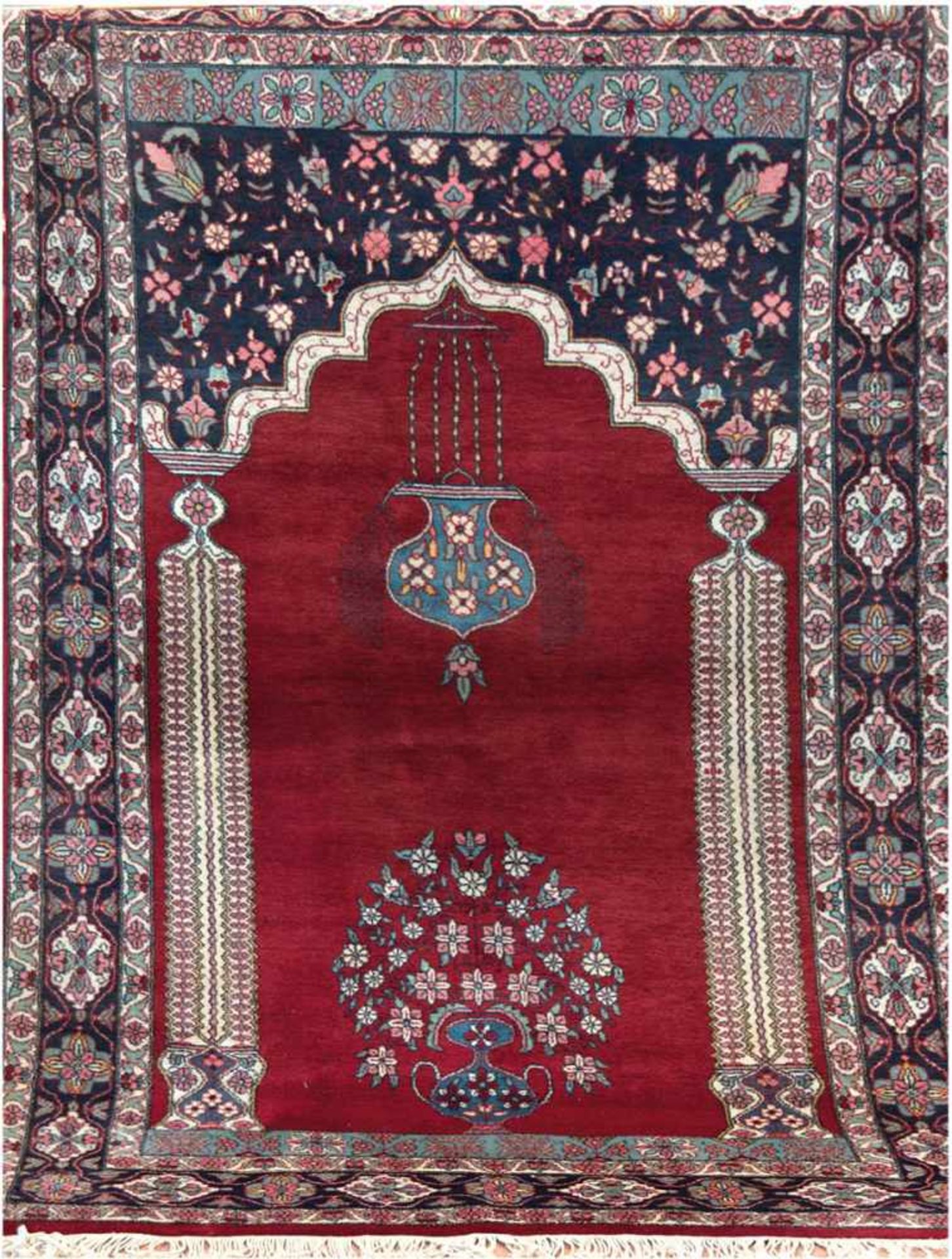 Rajasthan, Gebetsteppich, dunkelgrundig, mit zentralem Blumenbild, mit floralen Motiven,Fransen