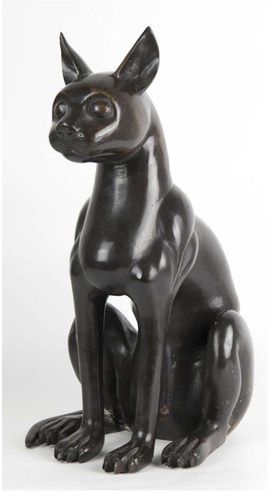 Figur "Sitzende Katze", Messing schwarz gefaßt, Fassung mit einigen Fehlstellen, H. 44 cm- - -23.