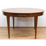 Biedermeier-Tisch, Mahagoni furniert, geblichen, Bronzeappliken, ovale ausziehbare Platteauf