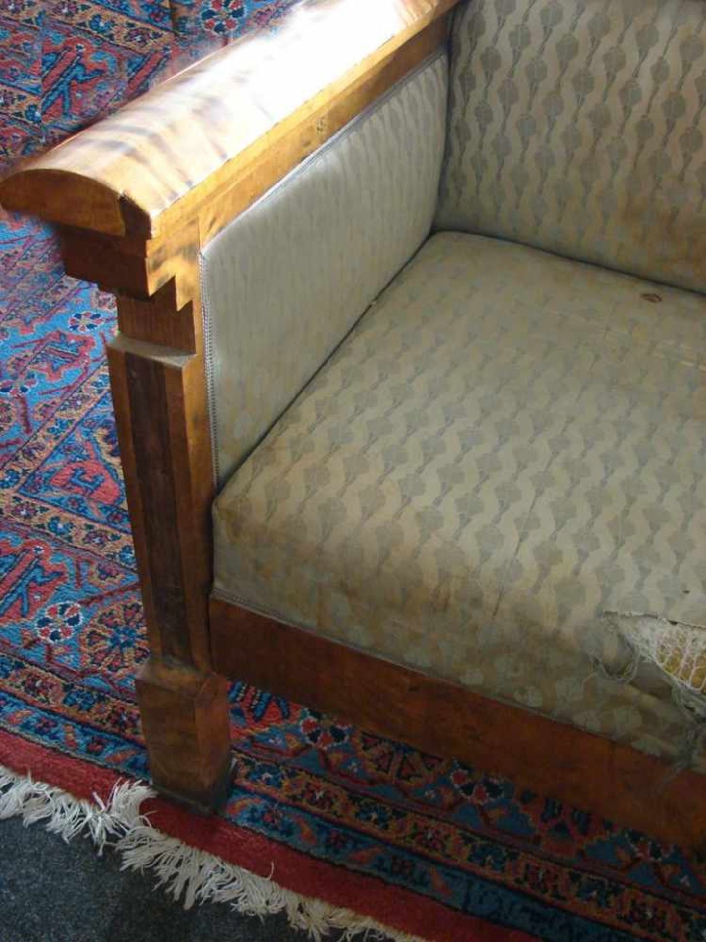 Sofa, Kirschbaum?, Restaurierungsobjekt, B. ca. 205 cm - Bild 2 aus 3