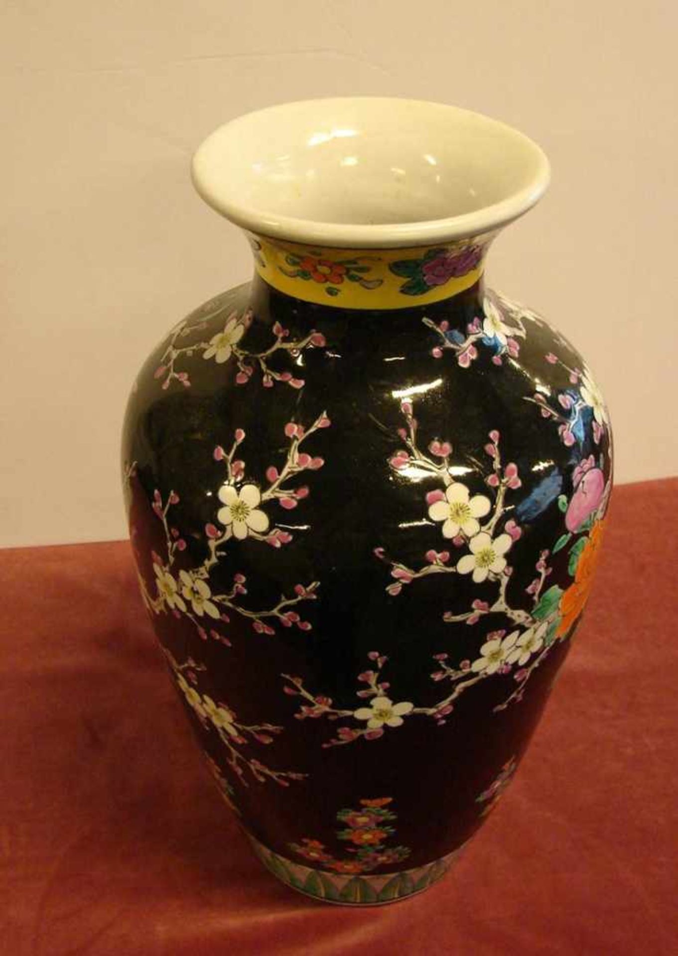 Vase, China, neuzeitlich, H. ca. 38 cm - Bild 2 aus 2