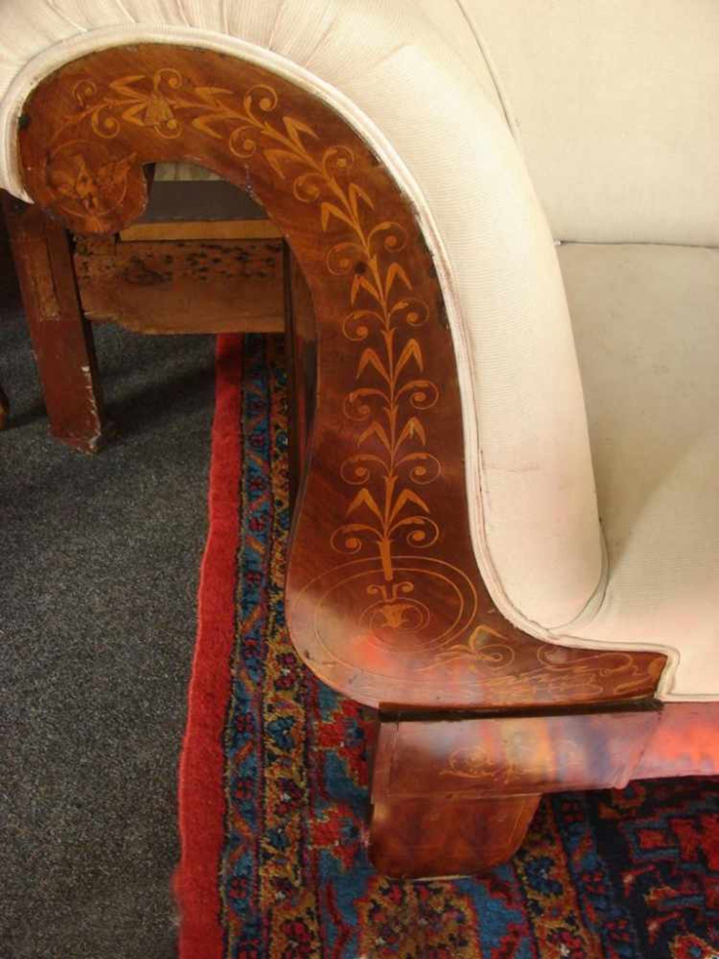 Sofa, Mahagoni, mit Einlegearbeiten, B. ca. 218 cm ,Restaurierungsobjekt - Bild 2 aus 2