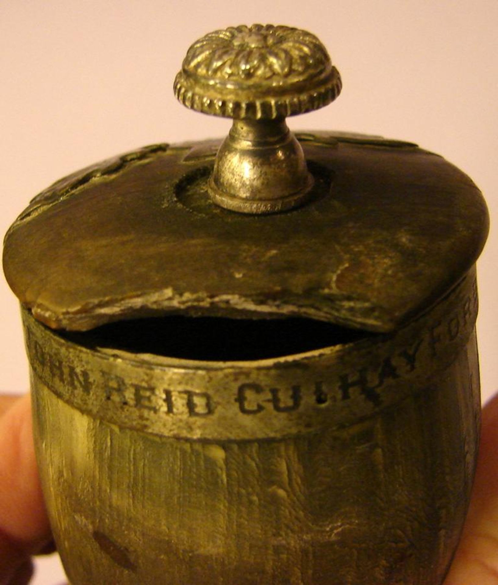Tabakbehälter, mit Inschrift, Schottland, Horn, Länge ca. 13 cm - Bild 2 aus 3