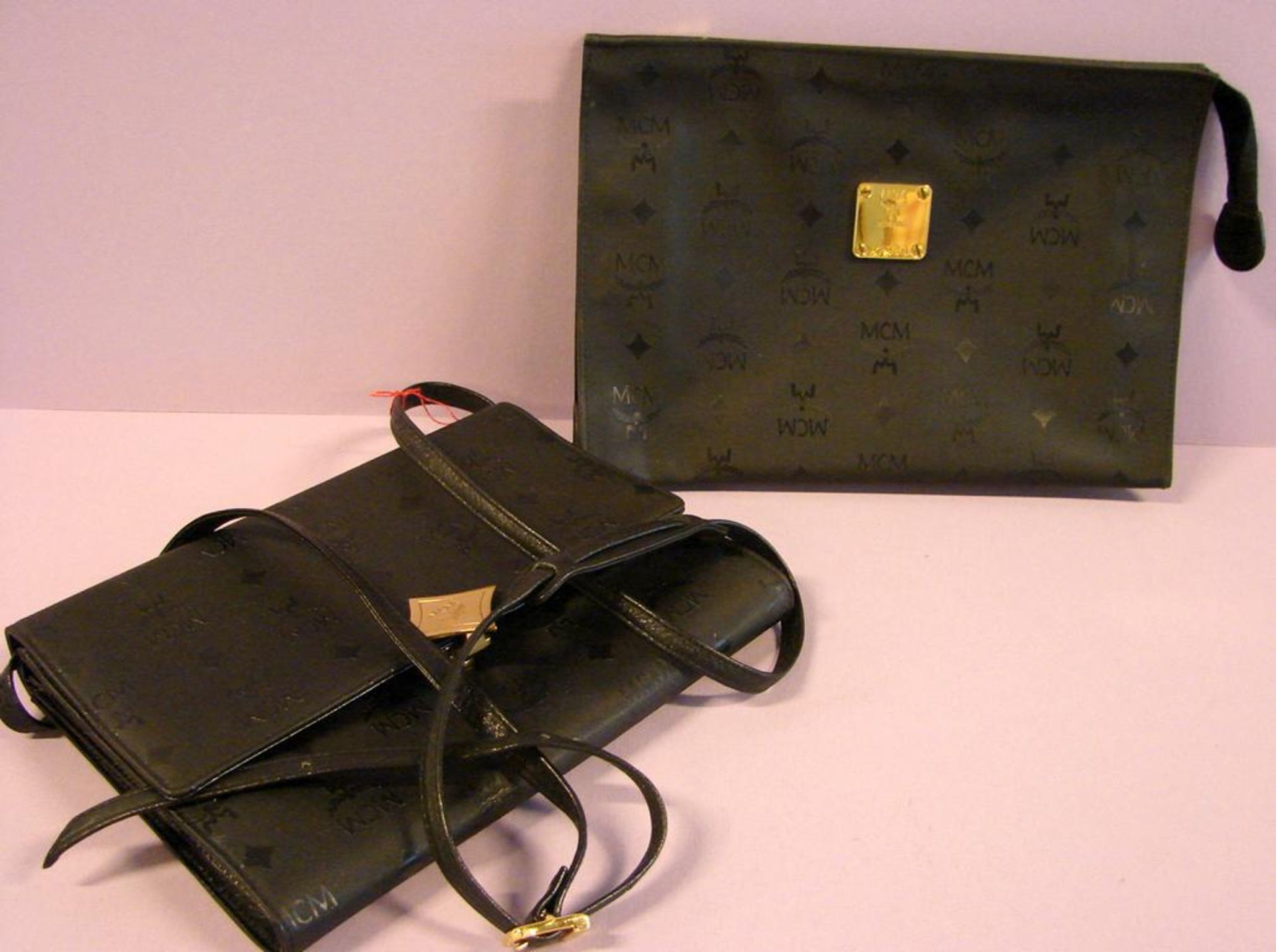 MCM Handtasche und kl. Aktentasche, schwarz, Visetos Serie, wenig benutzt- - -22.00 % buyer's