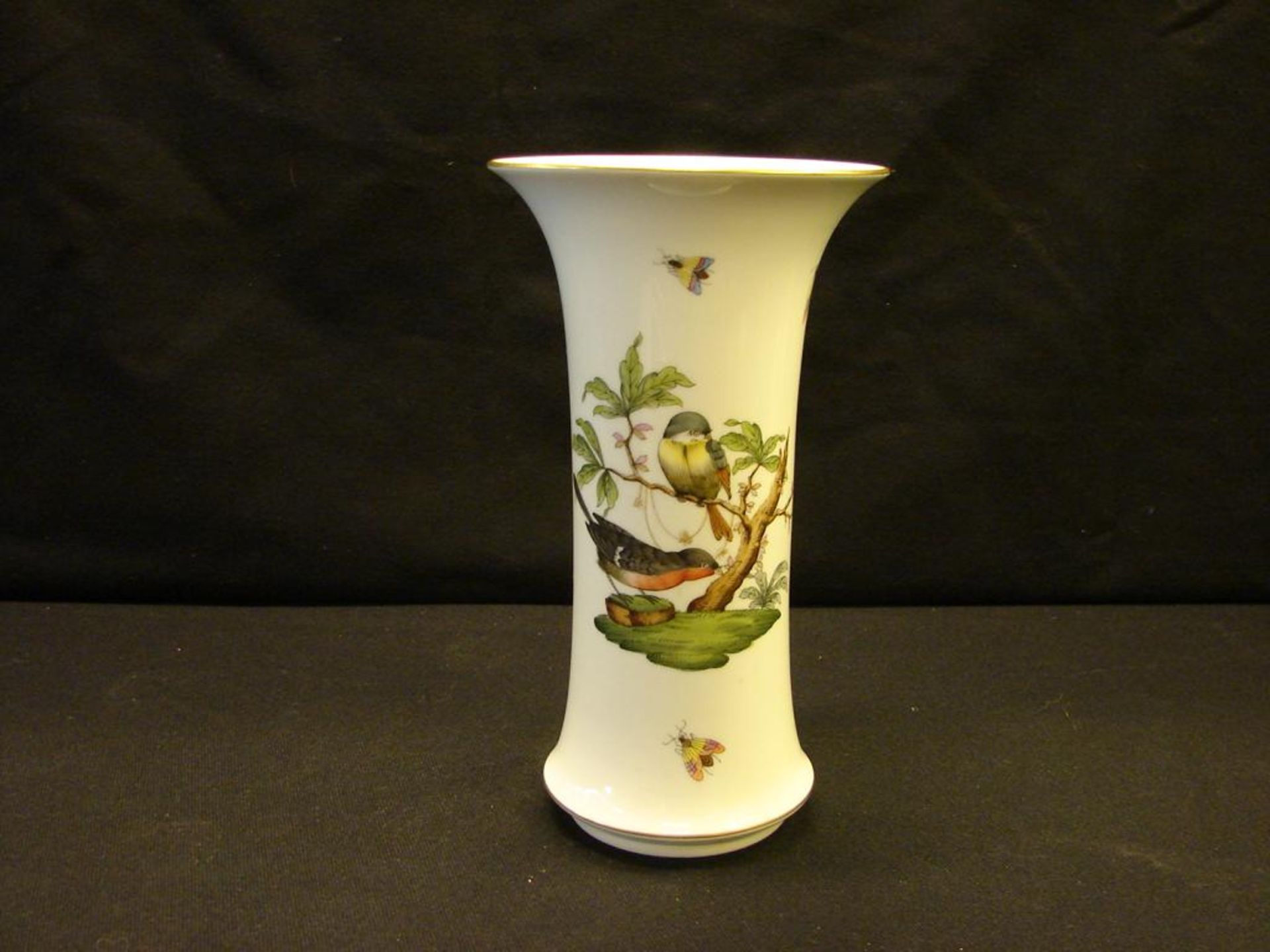 Vase, Herend, Vogelmotive, H.ca. 22 cm- - -22.00 % buyer's premium on the hammer price19.00 % VAT on