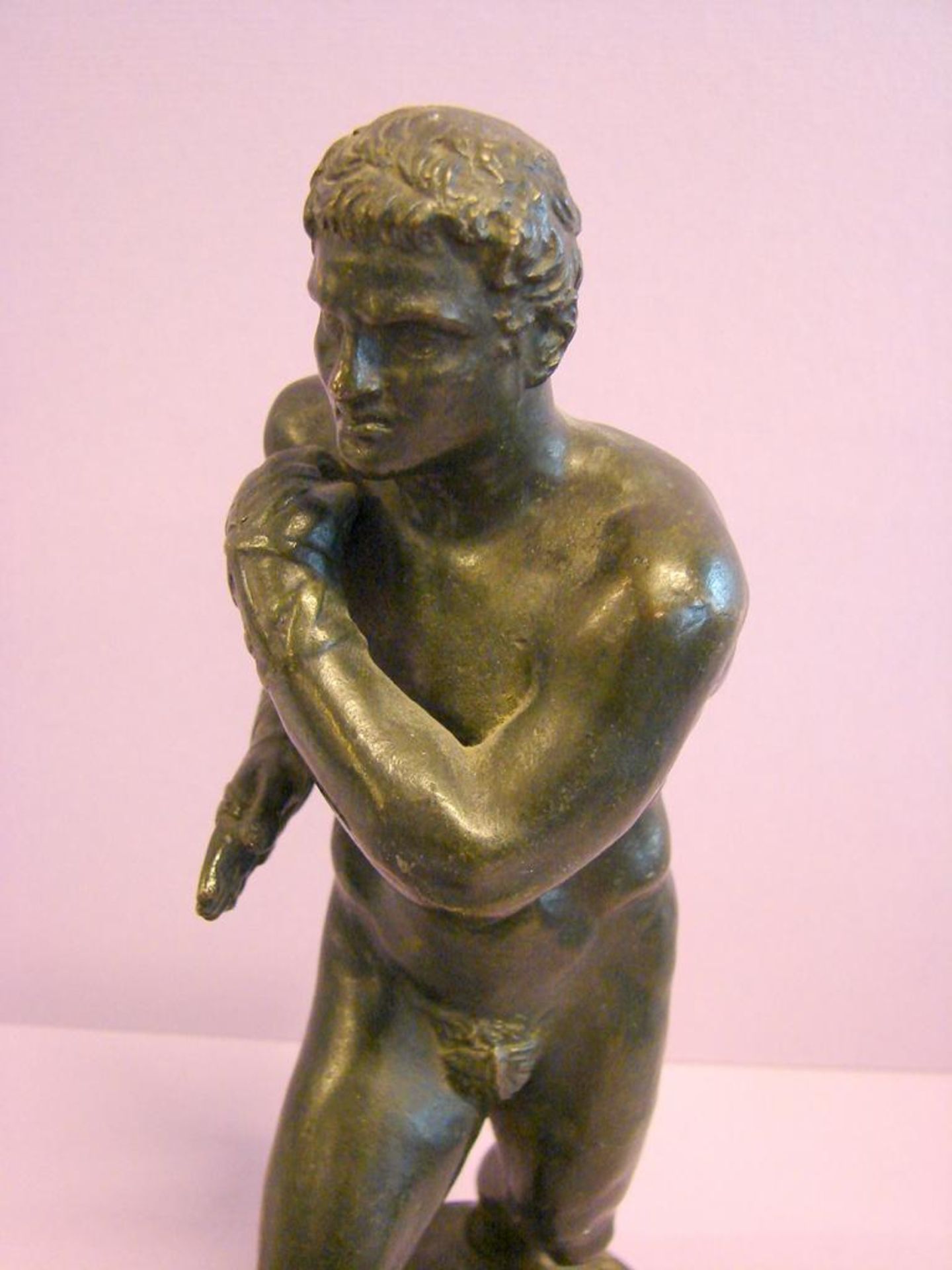 Bronze, Römischer Kämpfer, Neapel, 19.Jhd., H.ca. 25 cm- - -22.00 % buyer's premium on the hammer - Bild 2 aus 2