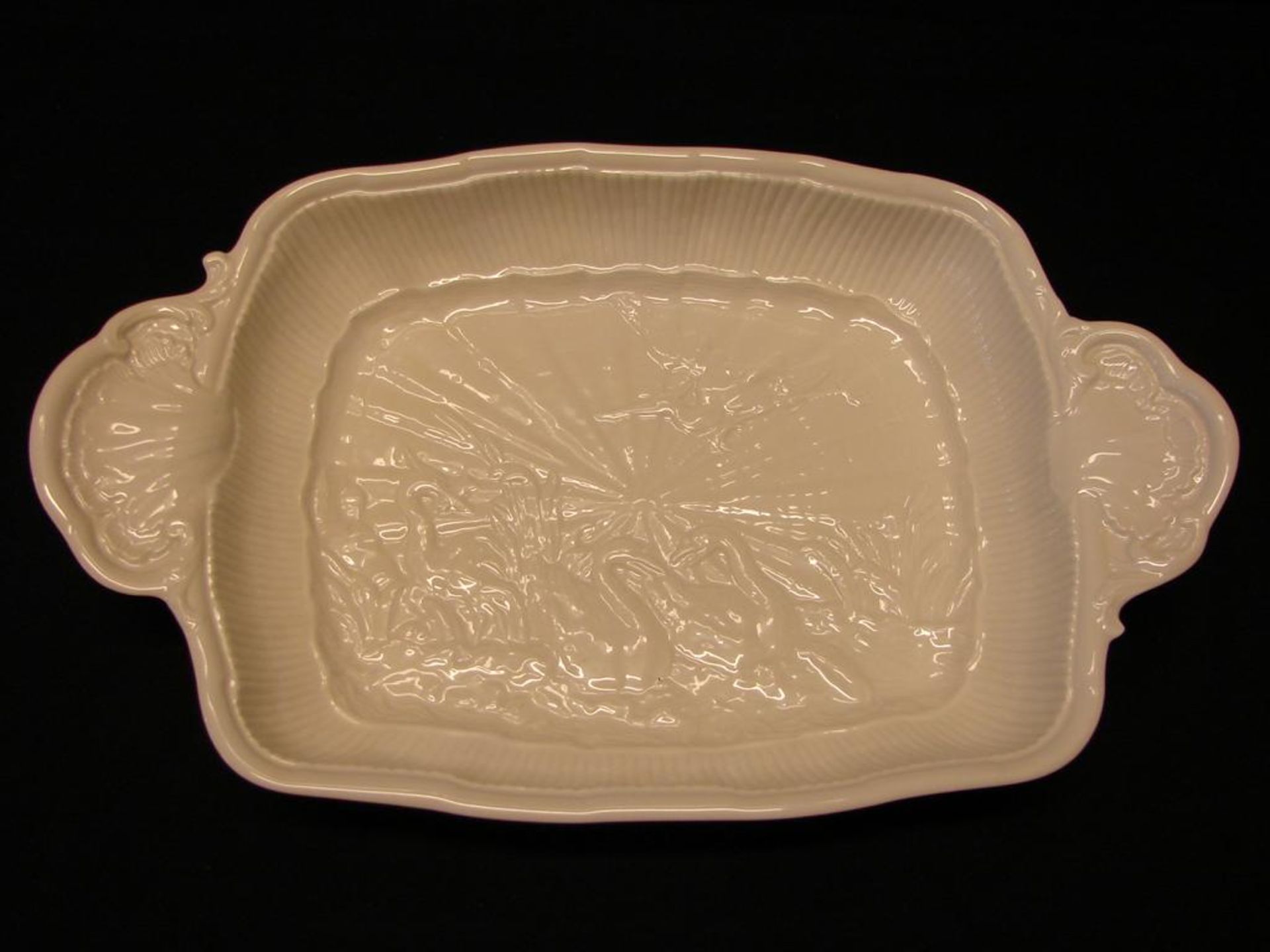 Gemüseschüssel, 2 Griffe, Meissen, Innen Schwanendekor, weiss, ca. 33x21 cm,1 Schleifstrich- - -22.