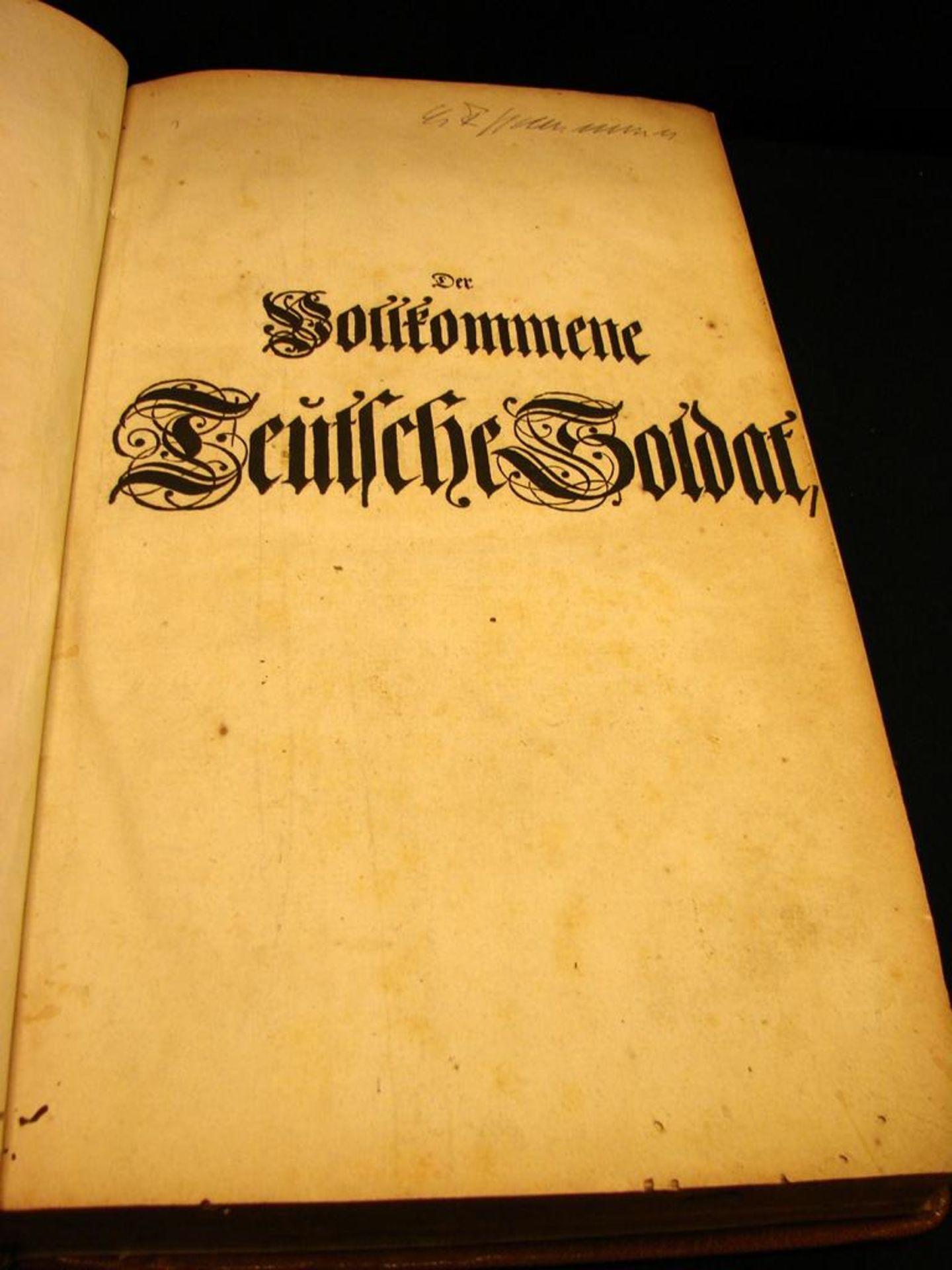 Buch, "Der vollkommene Teutsche Soldat", Kupferstiche, 1. Band, 1726, Leipzig- - -22.00 % buyer's - Bild 2 aus 3