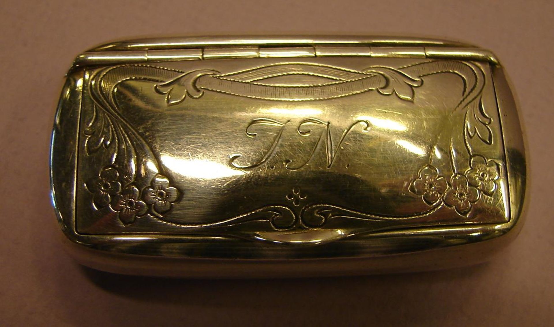 Dose, Silber, Schweden, 835er, K.H., Jugendstil, Innenvergoldung, ca. 6,5x3,5 cm,Monogrammiert- - - - Bild 2 aus 3