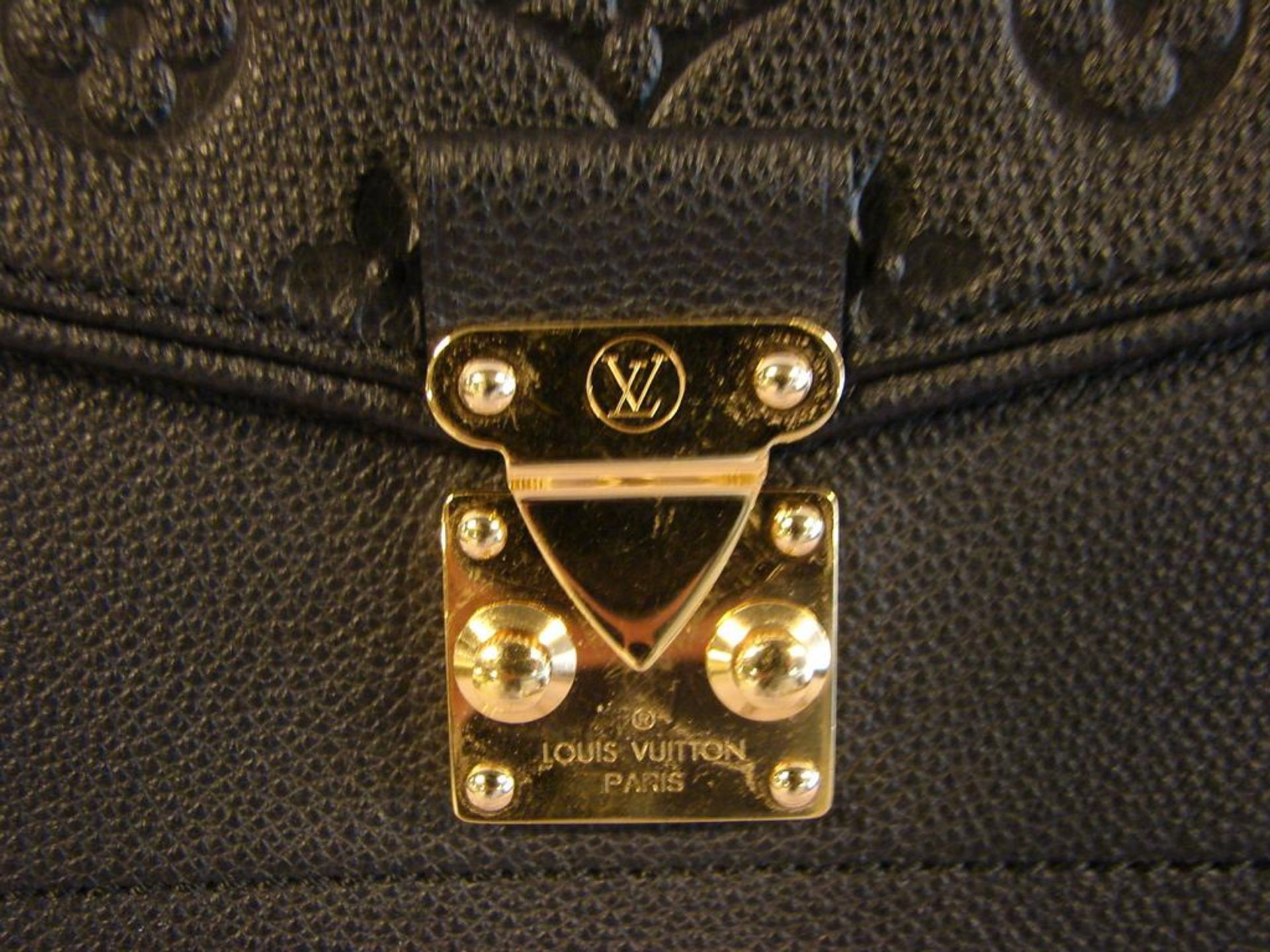 Louis Vuitton Handtasche, Modell St. Germain, PM M. EMP, schwarz, orig, Rechnung,Breite ca. 26 cm, - Bild 2 aus 3