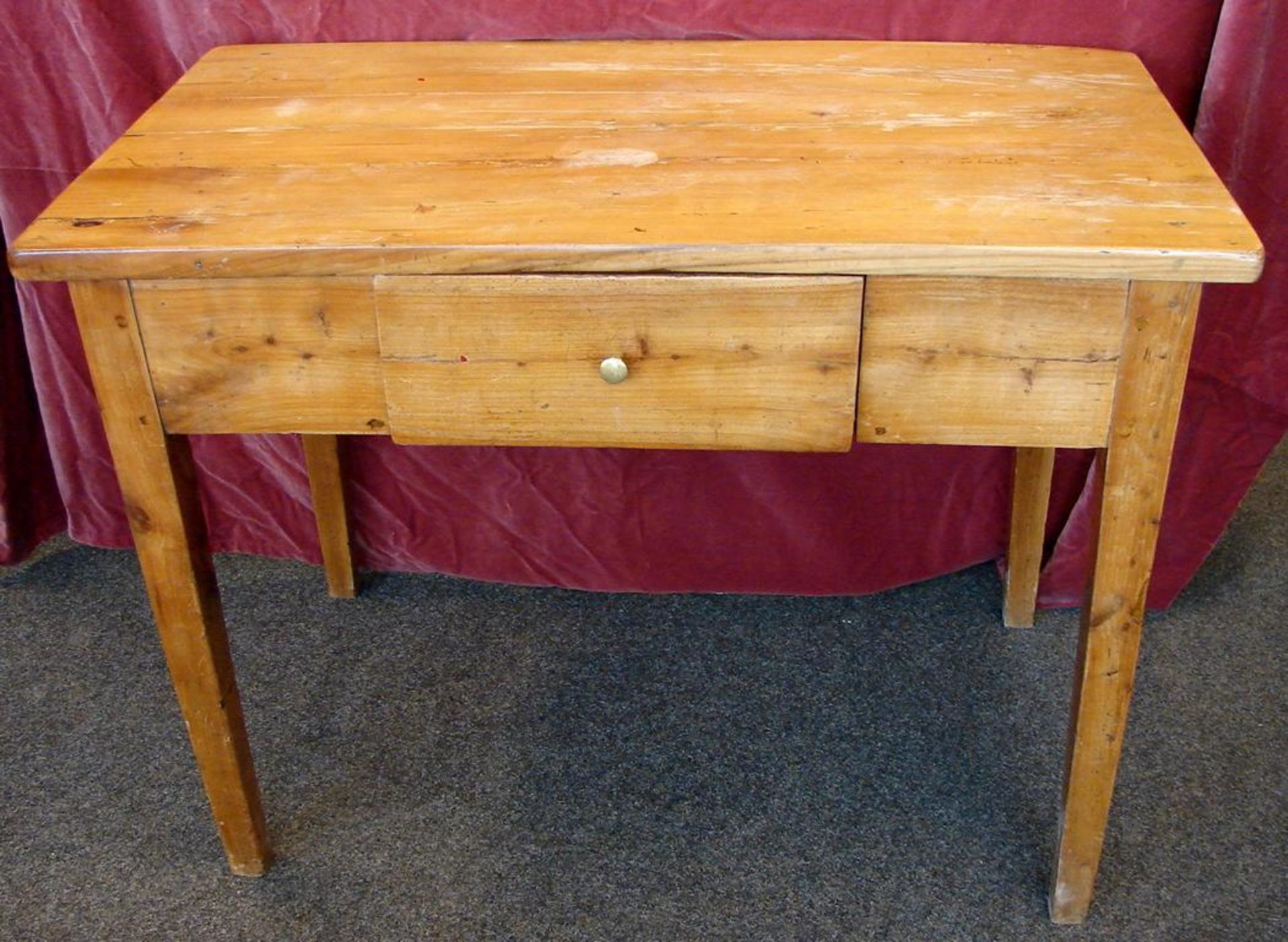 Tisch, Kirschbaum, 1 Schublade, H.ca. 75, B. 100, T. 57 cm, Platte mit starken Gebr.-spuren- - -22.