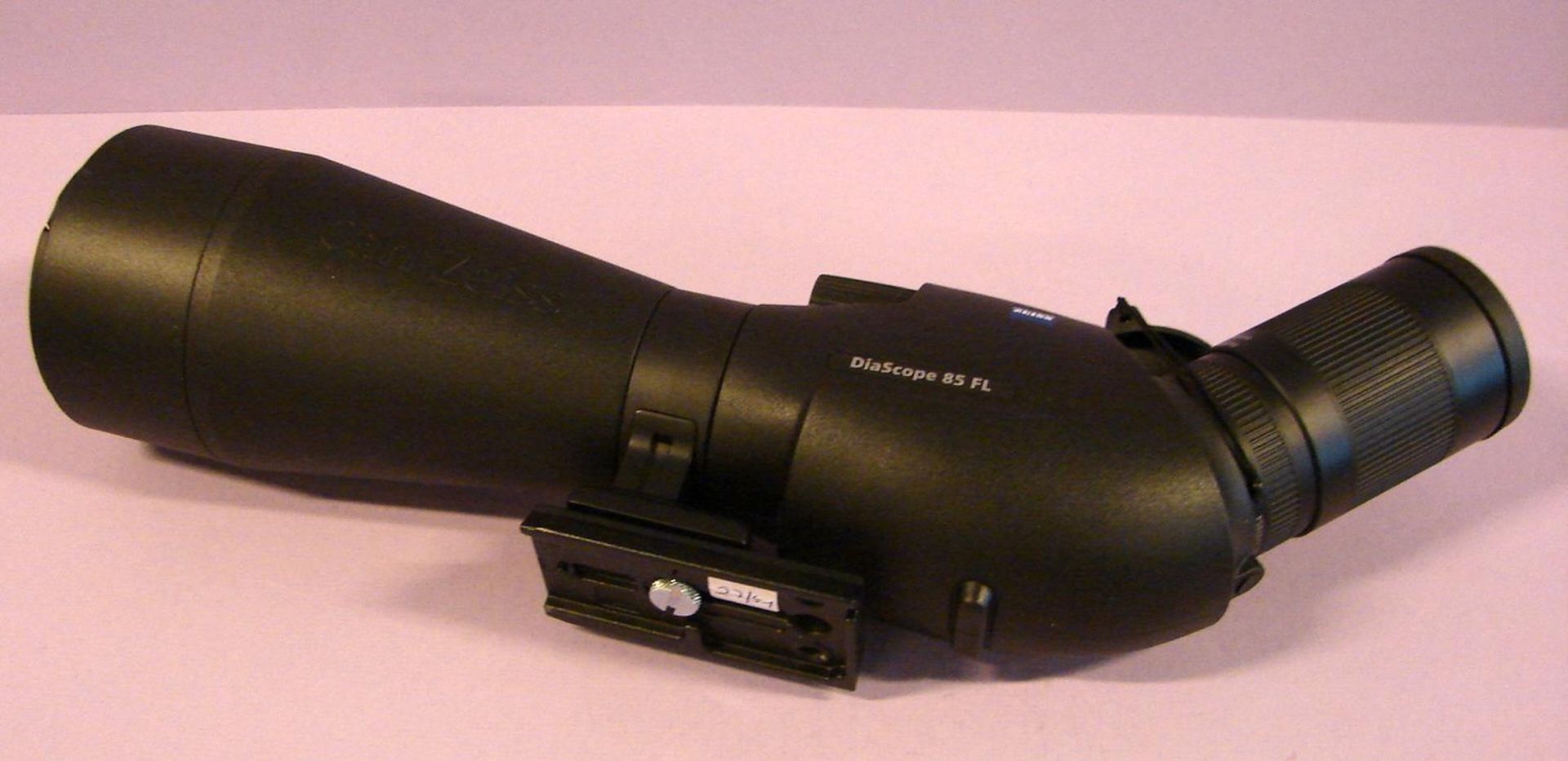 Stativ (Zeiss) mit Diascope, Zeiss (85 FL)- - -22.00 % buyer's premium on the hammer price19.00 %