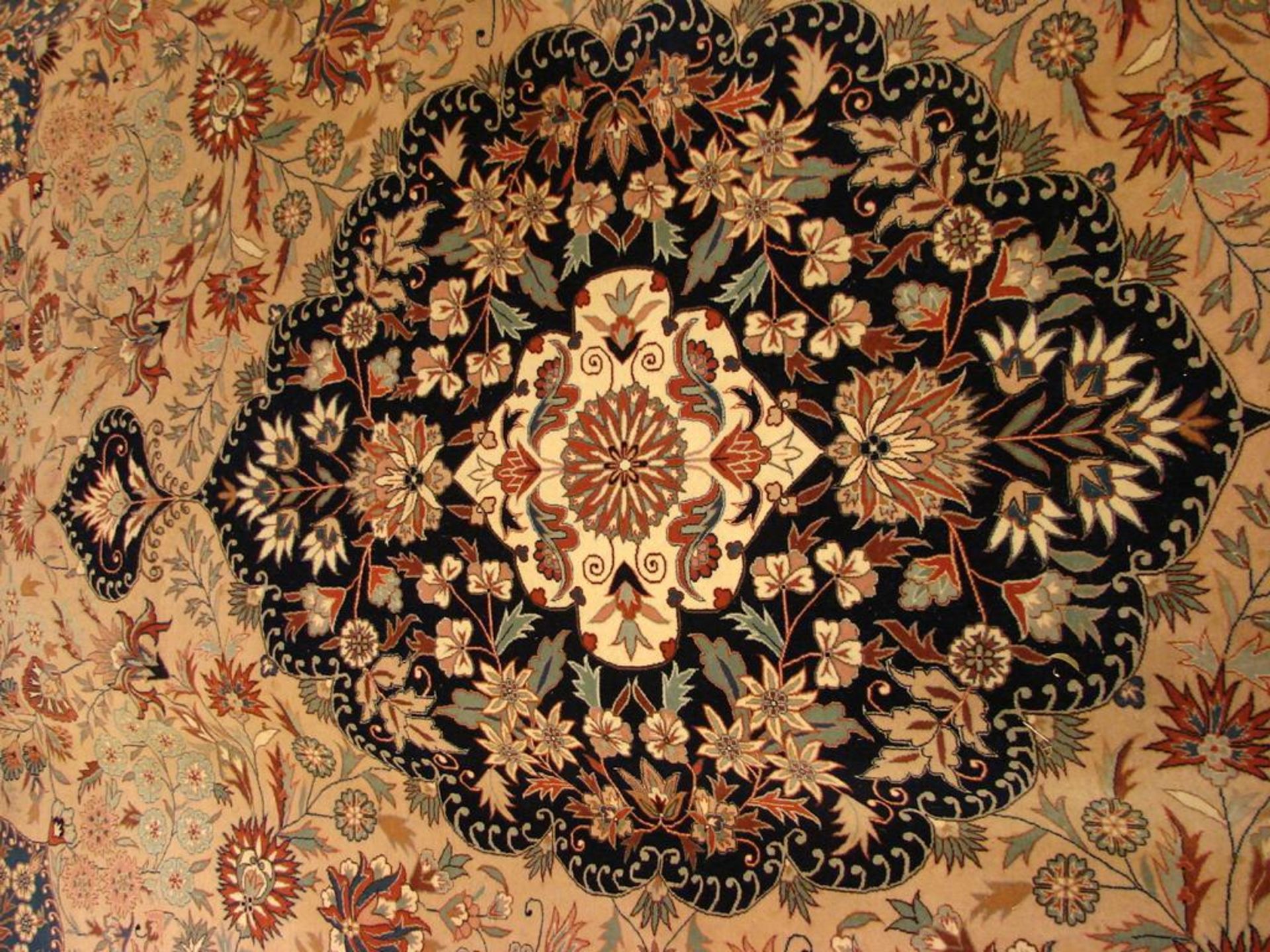 Teppich, Chinesischer Keshan, ca. 377 x 268 cm- - -22.00 % buyer's premium on the hammer price19. - Bild 2 aus 4