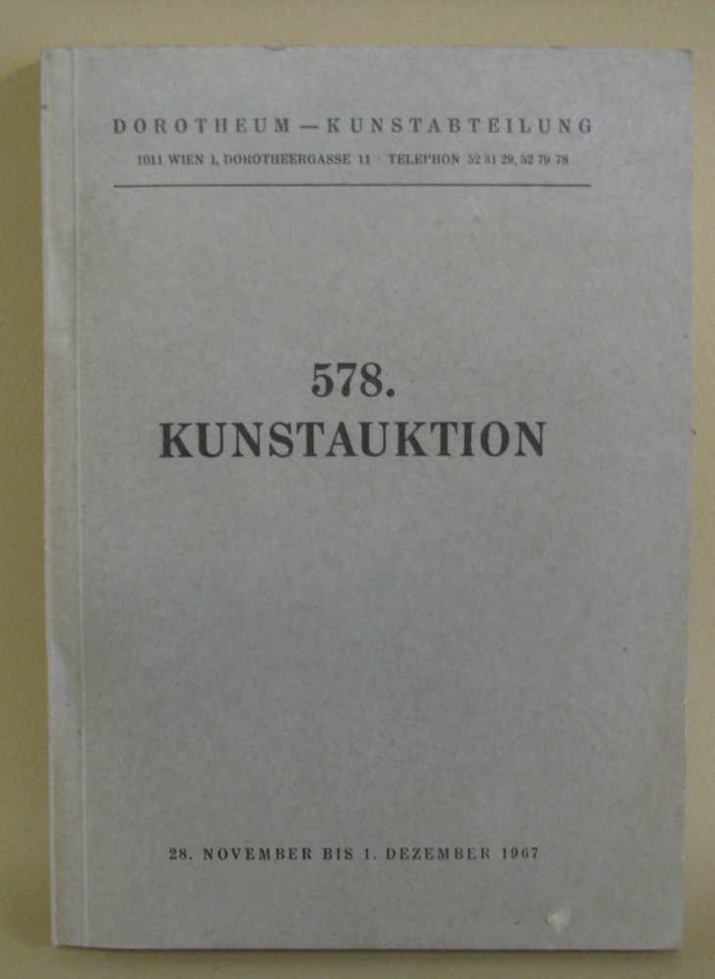 36 alte Kataloge des Kunst- und Auktionshauses Dorotheum/Wien, 1970er Jahre.