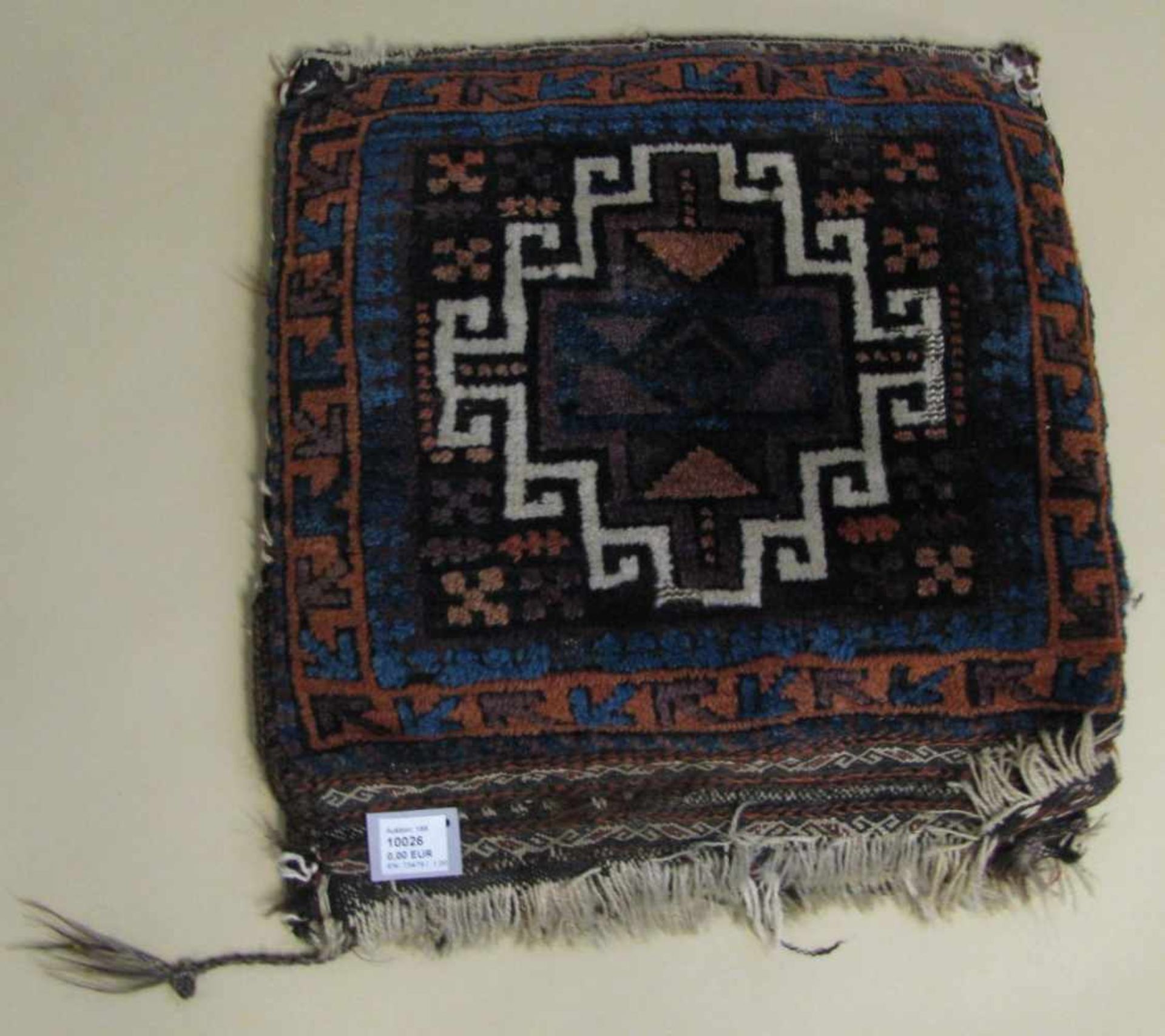 Afghan-Kissen, ca. 41 x 39 cm.