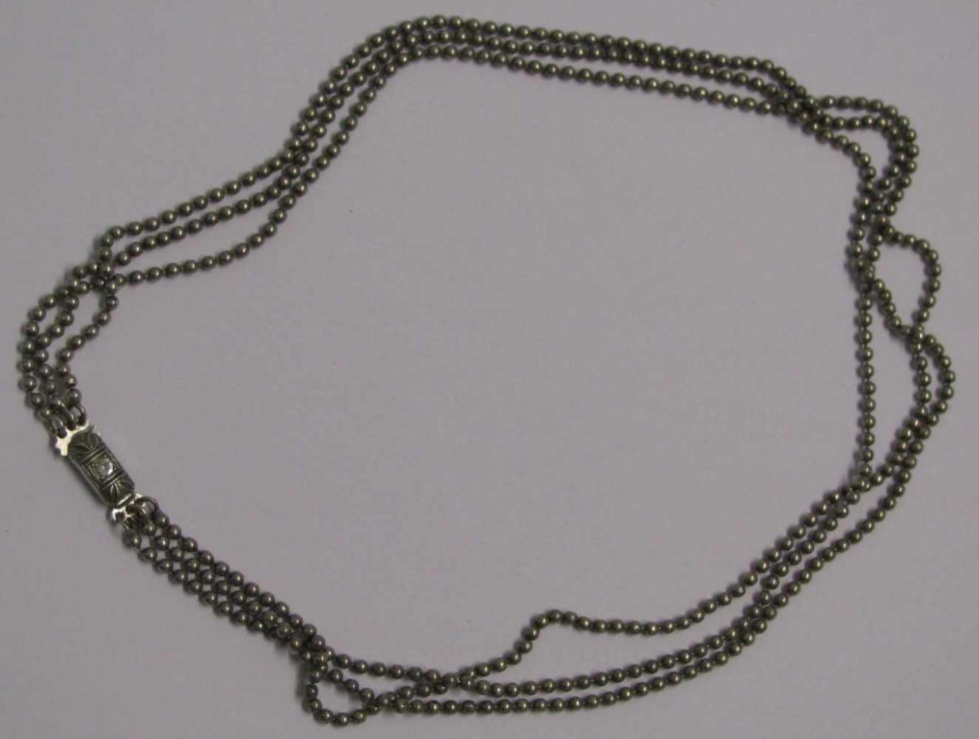 Kette, 3-reihig, 835er Silber, l 40 cm.