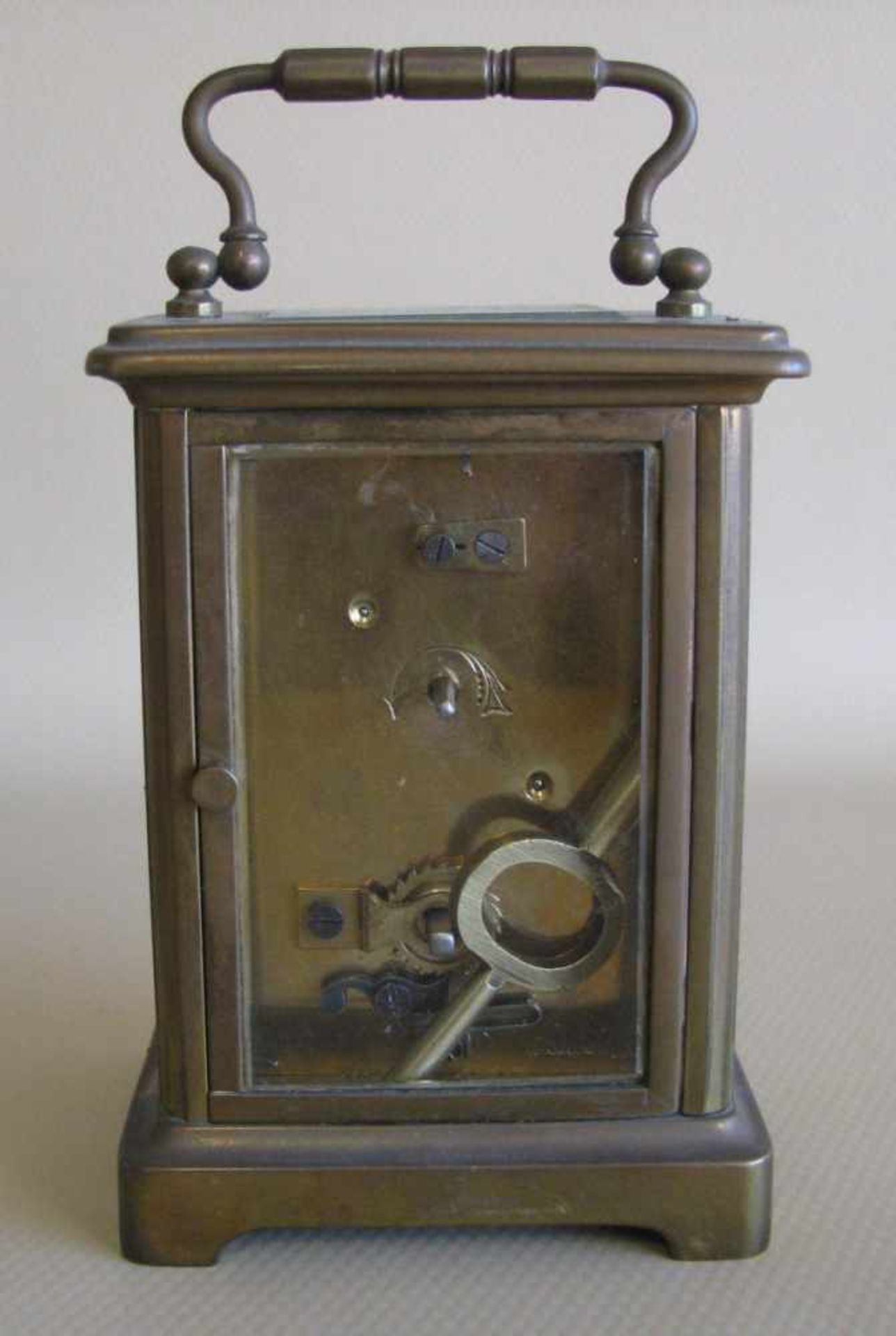 Reise-Uhr, Frankreich, um 1890, Messinggehäuse, Schlüssel vorhanden, Werk läuft nicht an, 11 x 8 x - Bild 3 aus 3