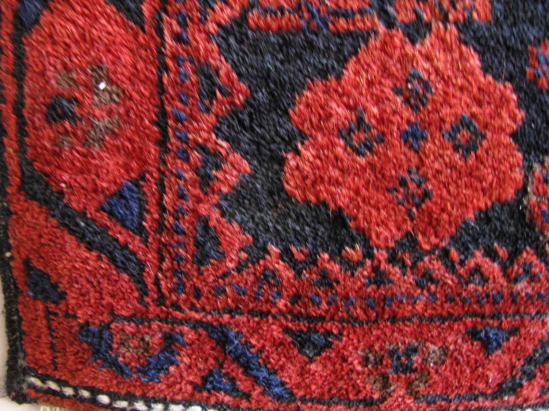 Beloutsch-Taschenhälfte, Persien, alt, ca. 66 x 70 cm. - Bild 2 aus 3