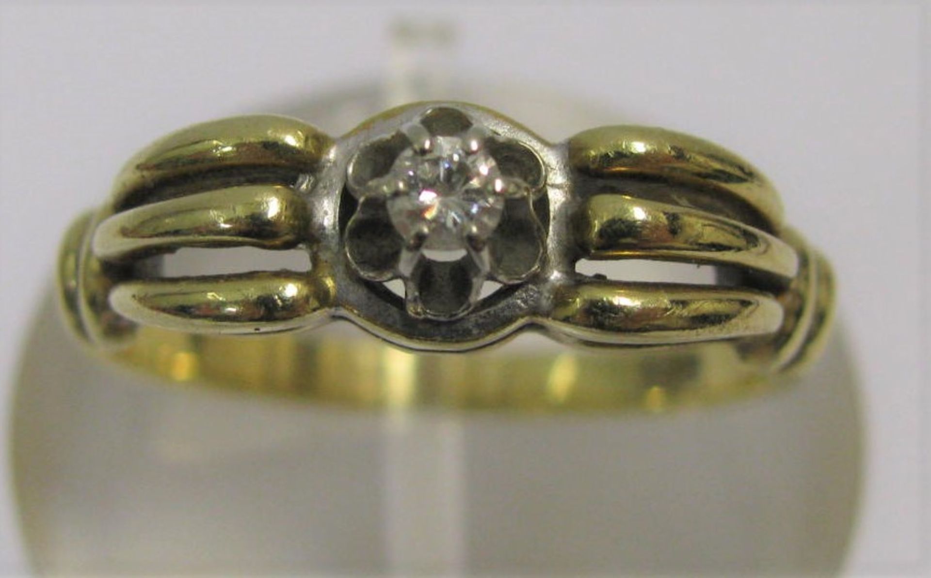 Damenring, Brillant, ca. 0,05 ct, TW VVSI, 585er Gelbgold, gepunzt, 3,1 g, Ringgr. 55.