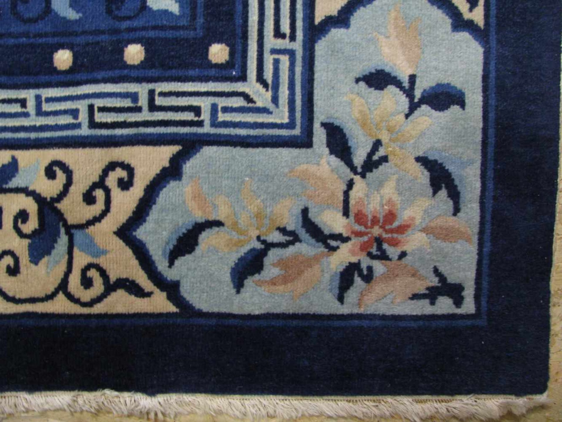 China Royale, China, antik, blaugrundig, ca. 305 x 250 cm. - Bild 2 aus 3