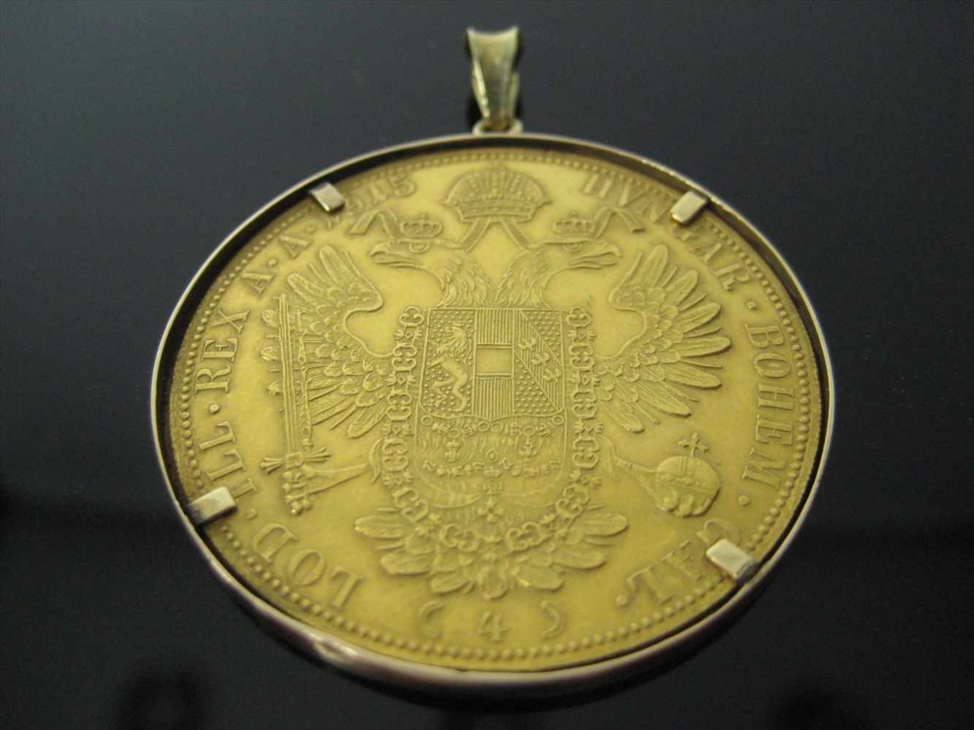 Anhänger mit Goldmünze, Österreich, 4 Dukat, Fassung 585er Gelbgold, zus. 17,37 g, d 4,2 cm. - Bild 2 aus 2