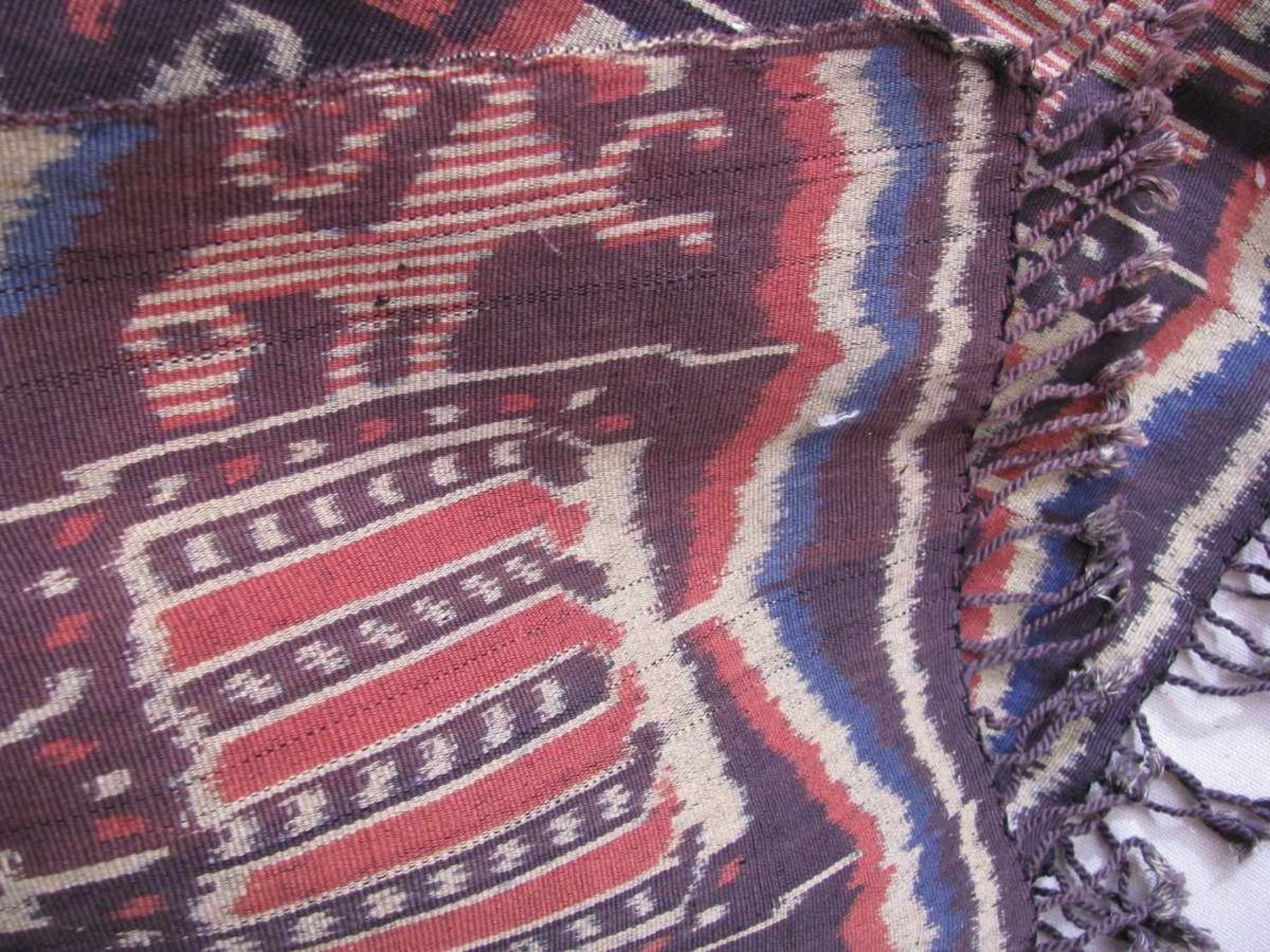 Ikat, Indonesien, handgewoben, ca. 221 x 115 vm. - Bild 2 aus 2