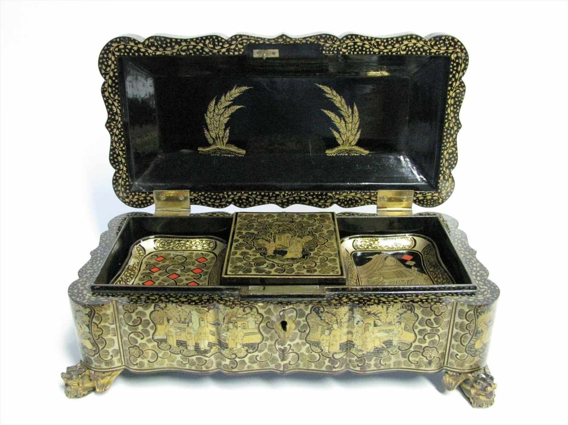 Spieldose/Schatulle, China, 19. Jahrhundert, Chinalack mit feinster Goldmalerei, 8 - Bild 3 aus 6