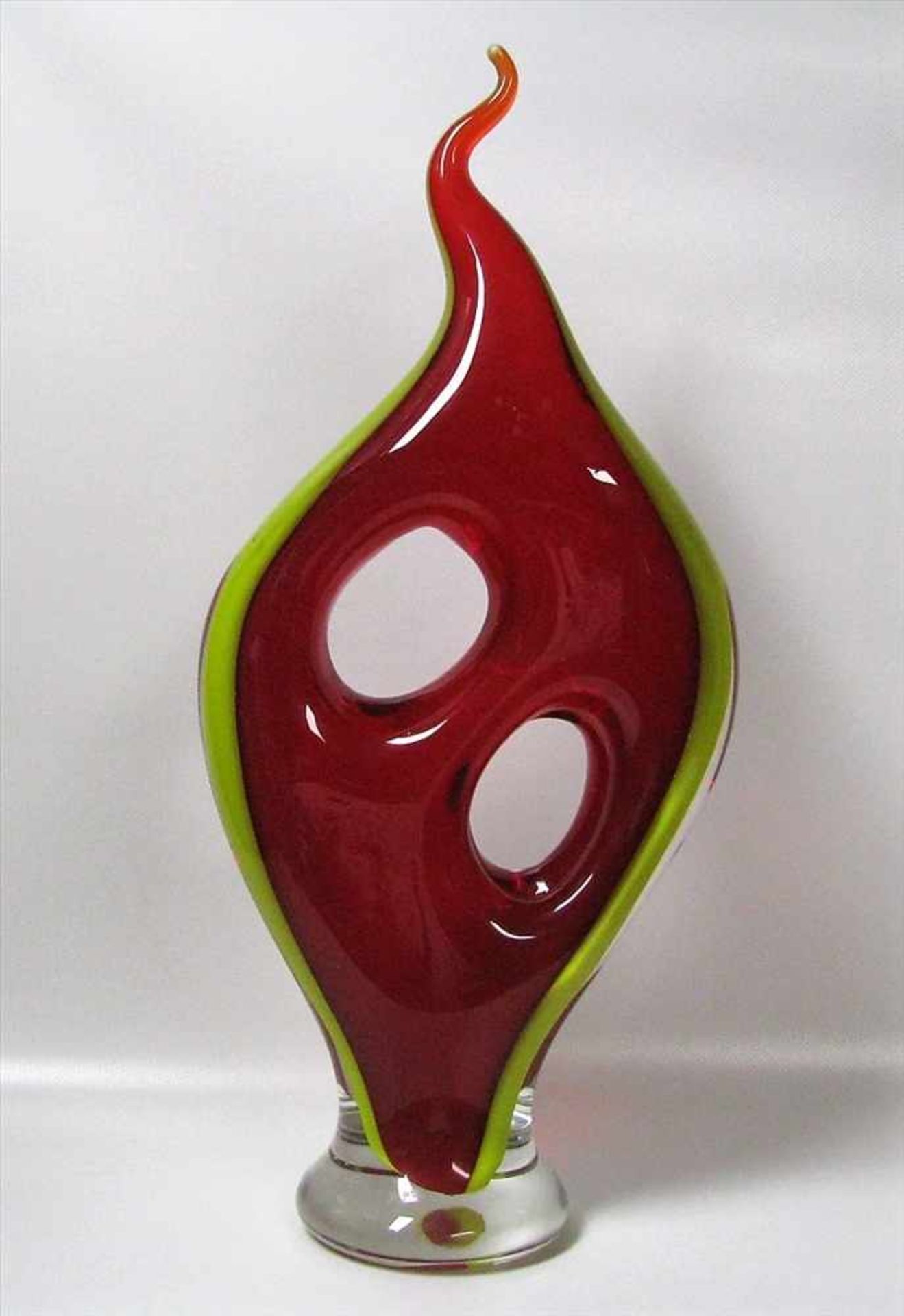 Glasobjekt, Italien, Murano, 1970/80er Jahre, Gelb und Rot eingefärbtes Glas, h 53,5 cm, d 24,5 cm.