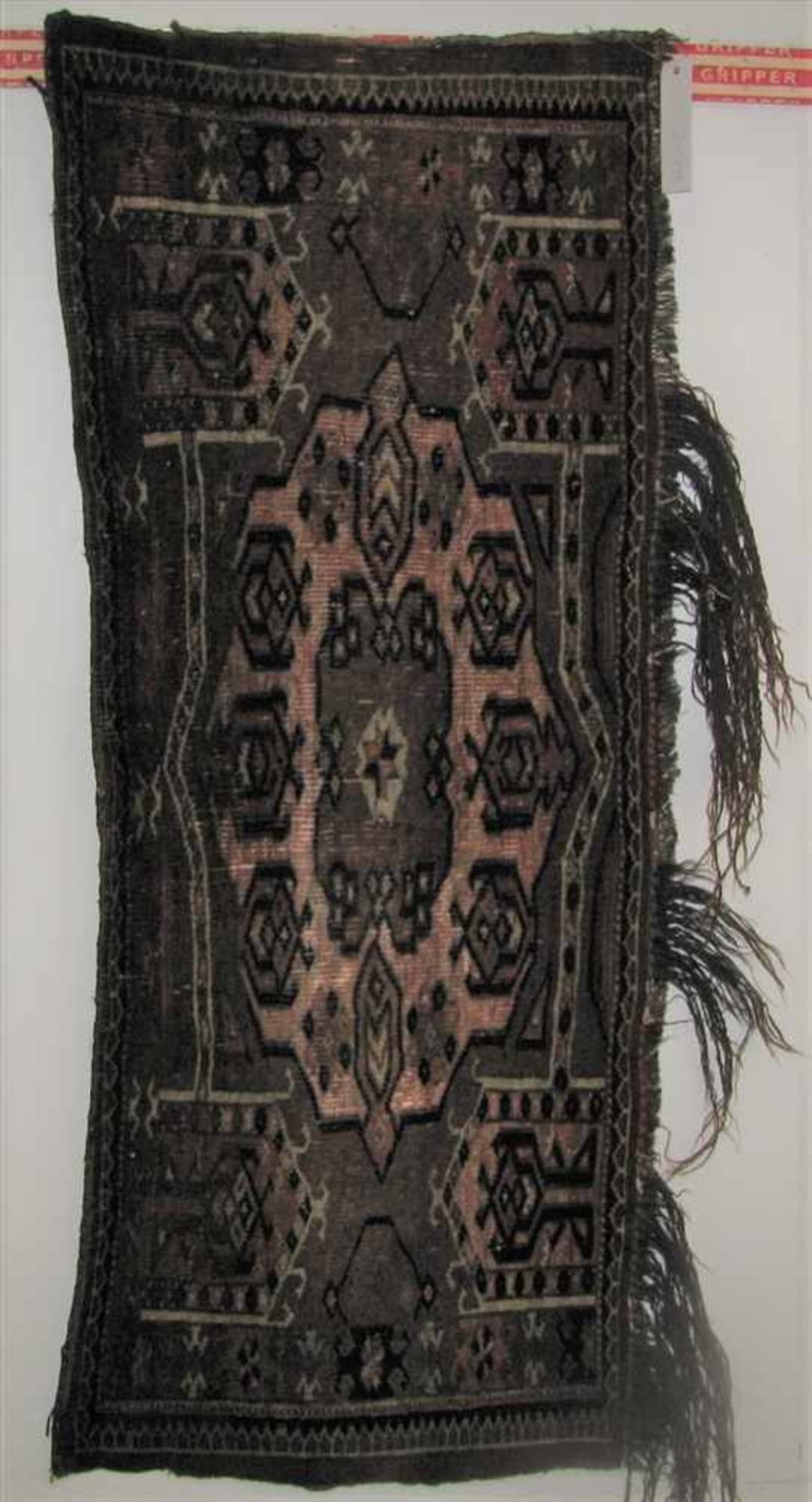Thorba Pendjerelik, Turkmenistan, antik, ca. 46 x 113 cm.