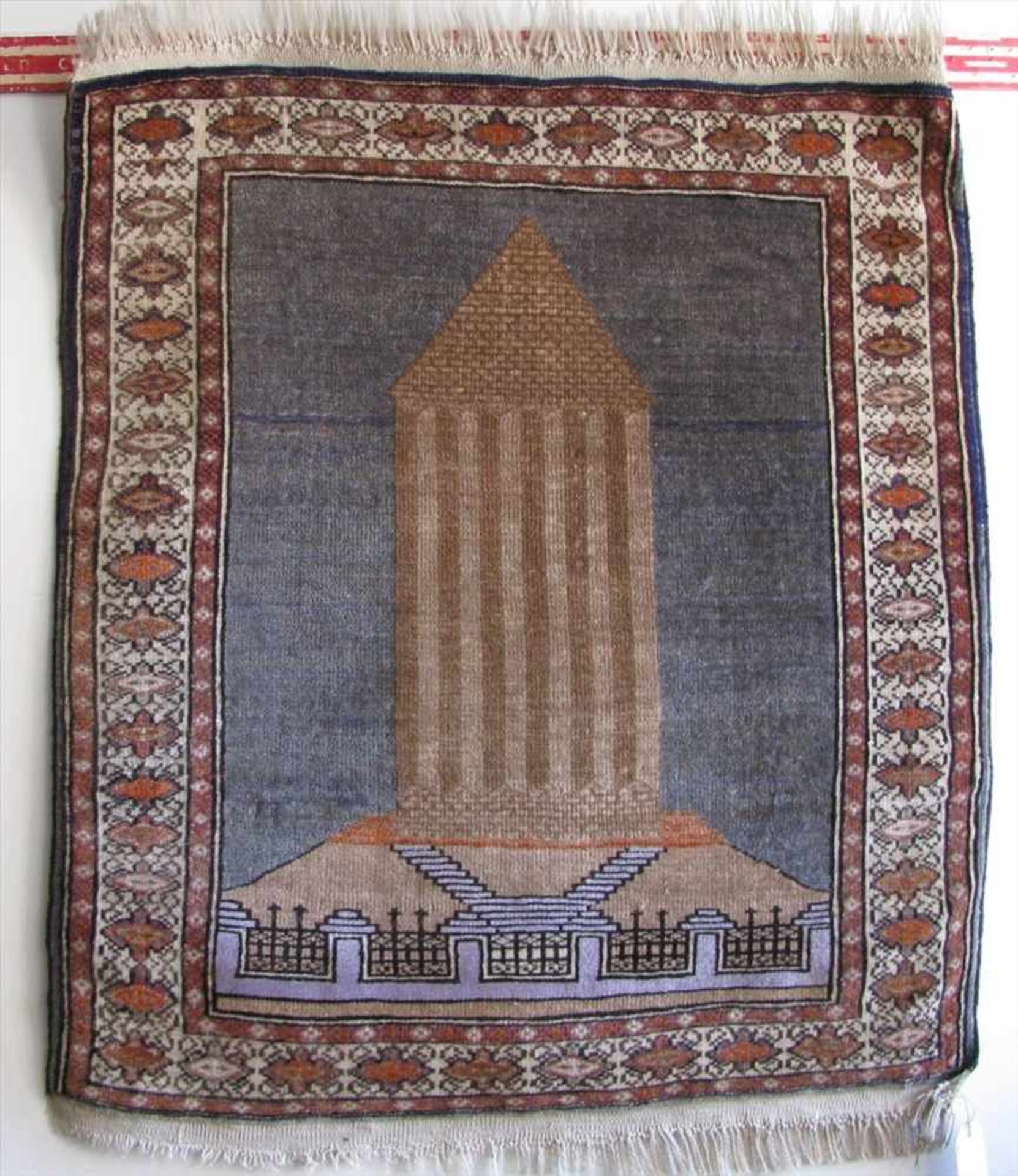 Turkmene, alt, Moscheen-Ansicht, ca. 83 x 73,5 cm.