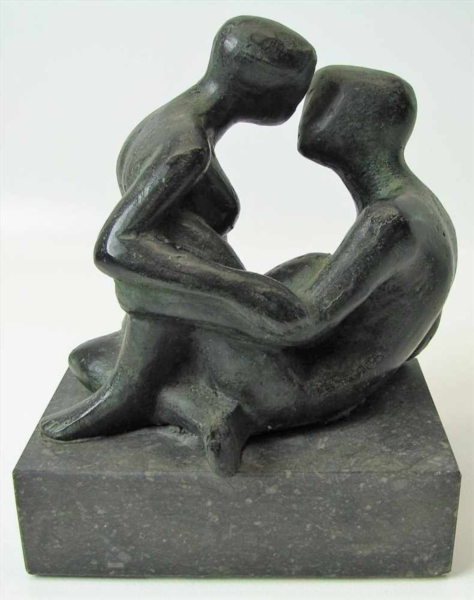 Vosdingh Bessem, Anja, *1953 Scheveningen, Niederländische Bildhauerin, "Liebespaar - Der Kuss", - Image 3 of 5