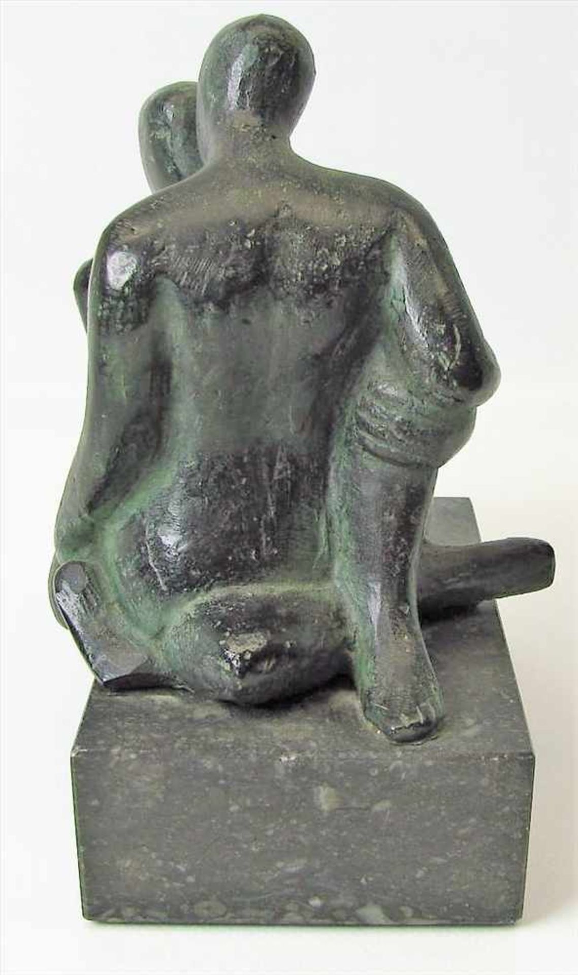 Vosdingh Bessem, Anja, *1953 Scheveningen, Niederländische Bildhauerin, "Liebespaar - Der Kuss", - Image 4 of 5