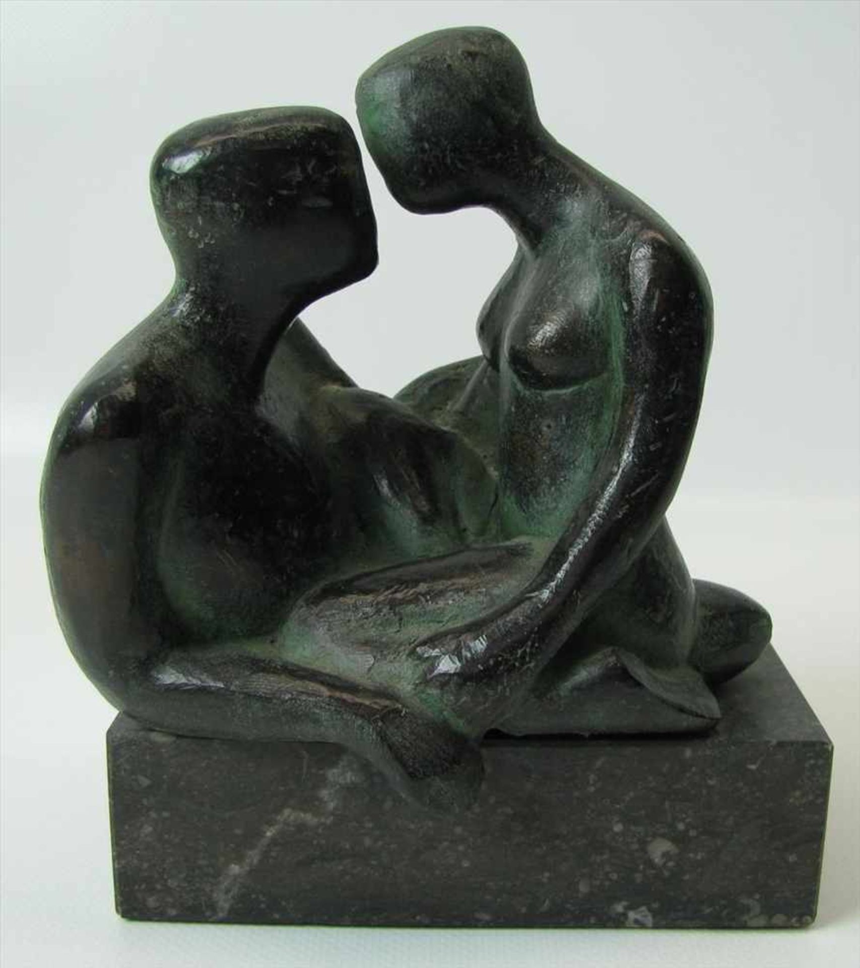 Vosdingh Bessem, Anja, *1953 Scheveningen, Niederländische Bildhauerin, "Liebespaar - Der Kuss",