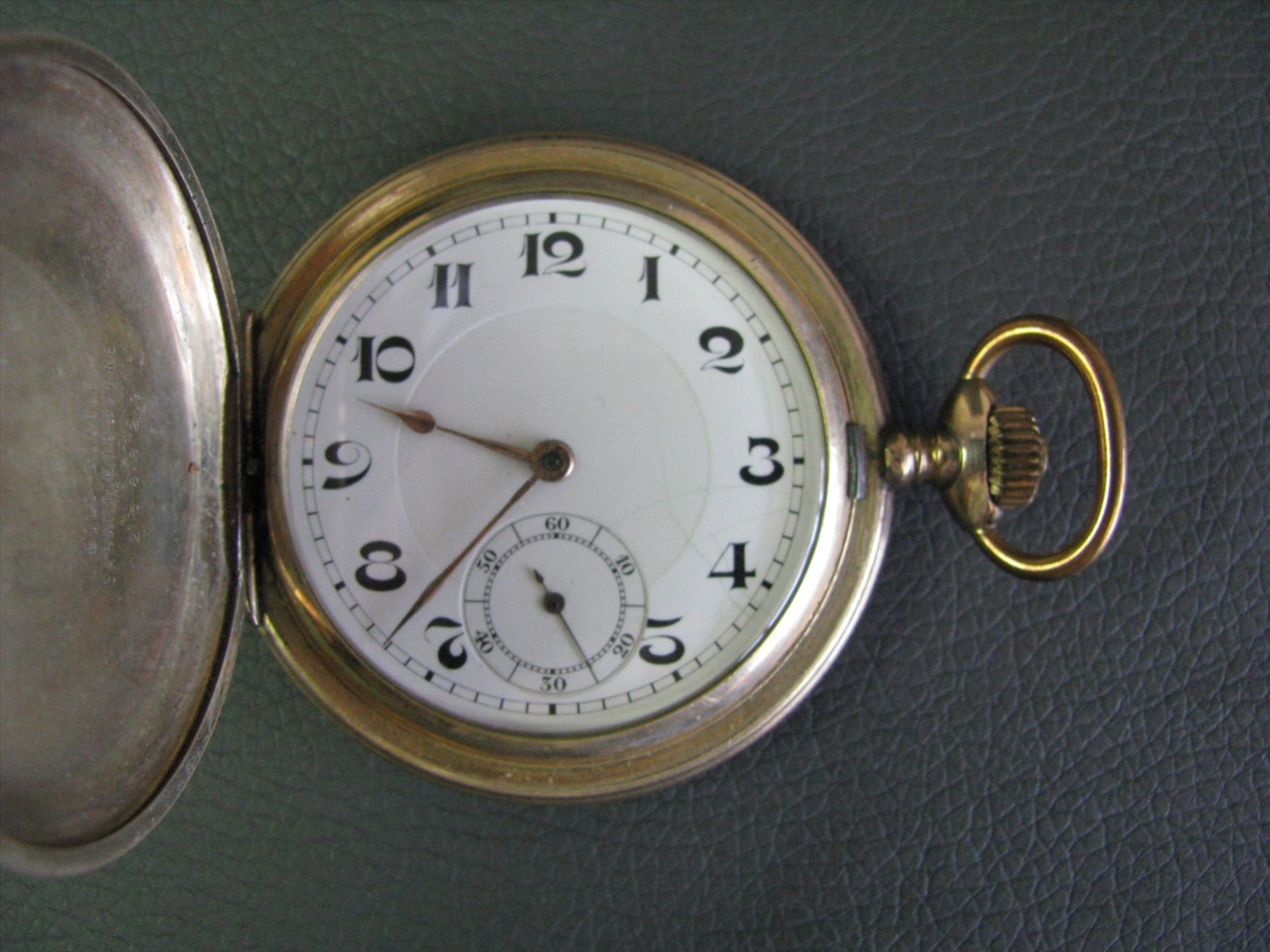 Sprungdeckeltaschenuhr, um 1900, vergoldetes Gehäuse, Kronenaufzug, intakt, d 5,3 cm.- - -19.00 %