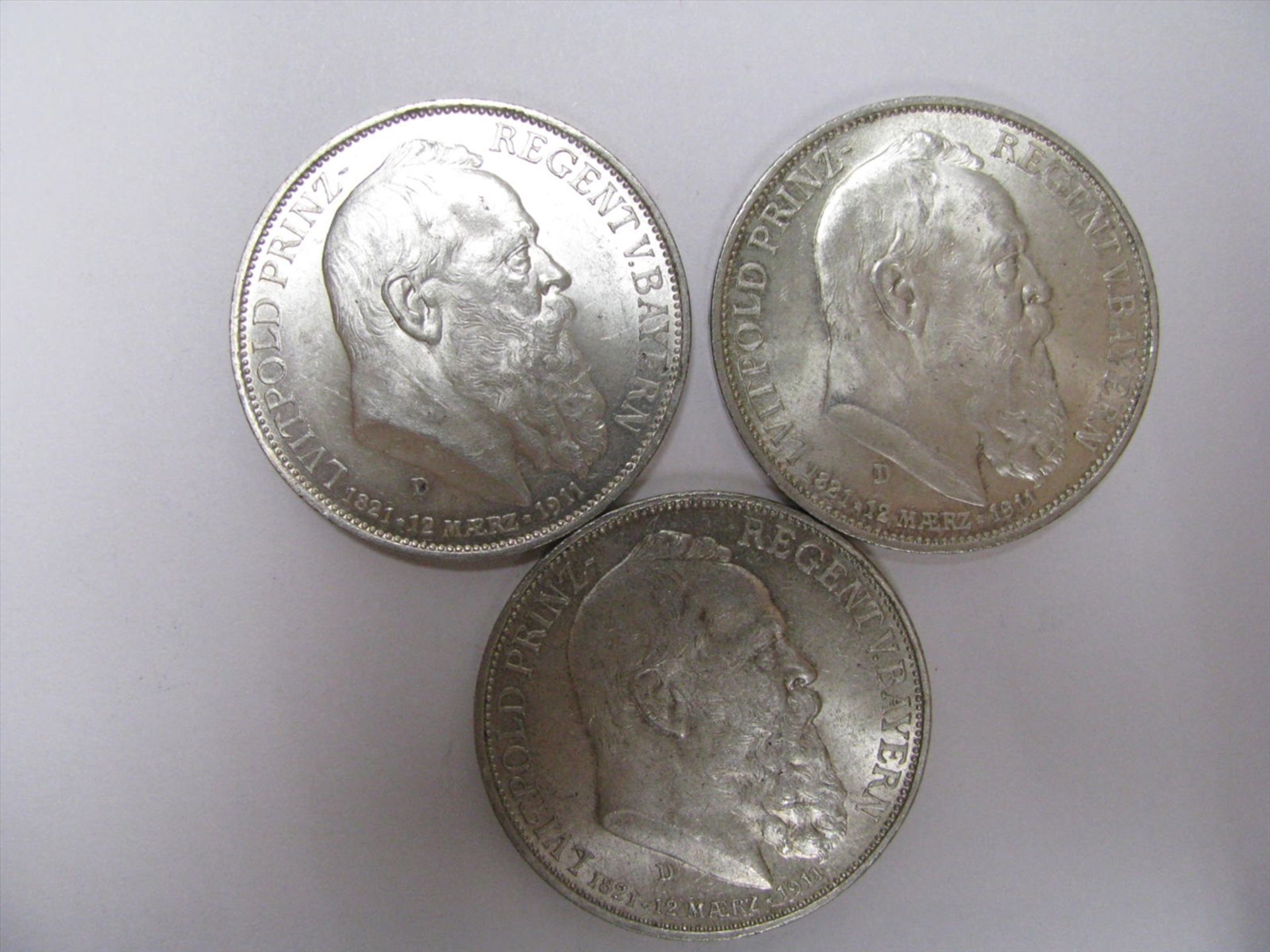 3 Silbermünzen, 3-Mark, Deutsches Reich, Luitpold von Bayern, 1911, 50 g, d 3,2 cm.- - -19.00 %