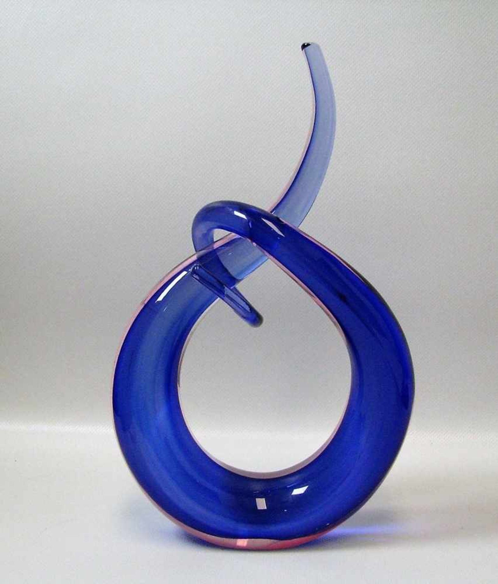 Glasskulptur, Italien, Murano, 1. Hälfte 20. Jahrhundert, Glas Blau und Violett eingefärbt, 29 x