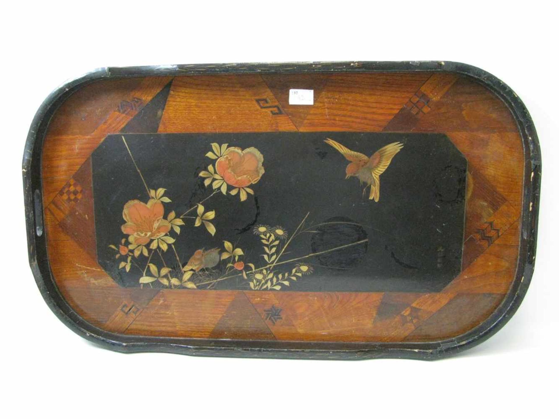 Tablett, Japan, um 1900, Lack mit Einlegearbeiten und Goldbemalung mit Vögeln, 3,5 x 58 x 33,5