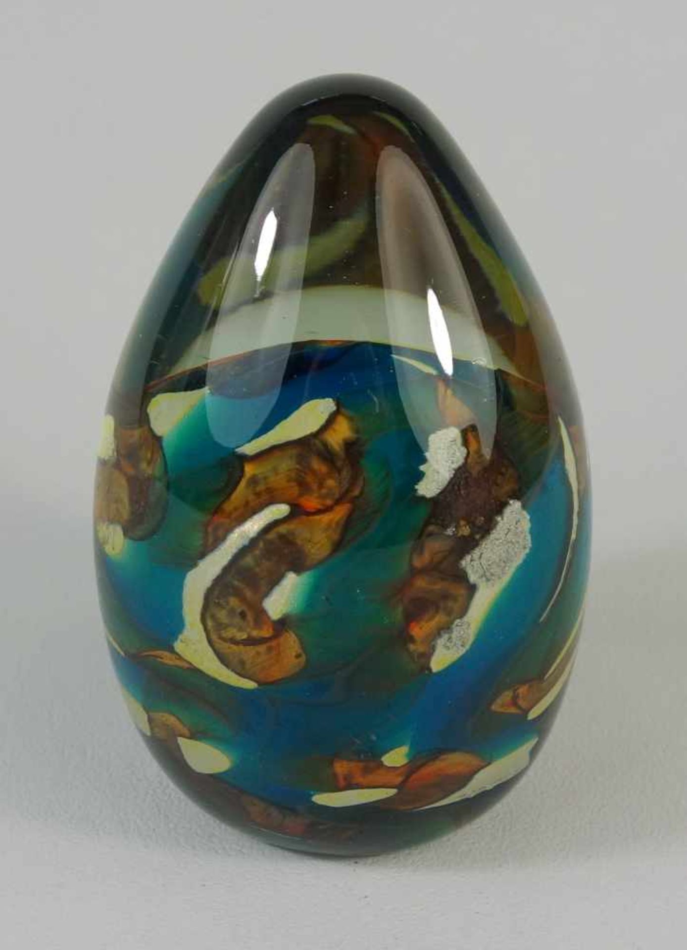 Paperweigth Mdina, MaltaKlarglas mit Farbeinschmelzungen, signiert Mdina, H.10,5cm