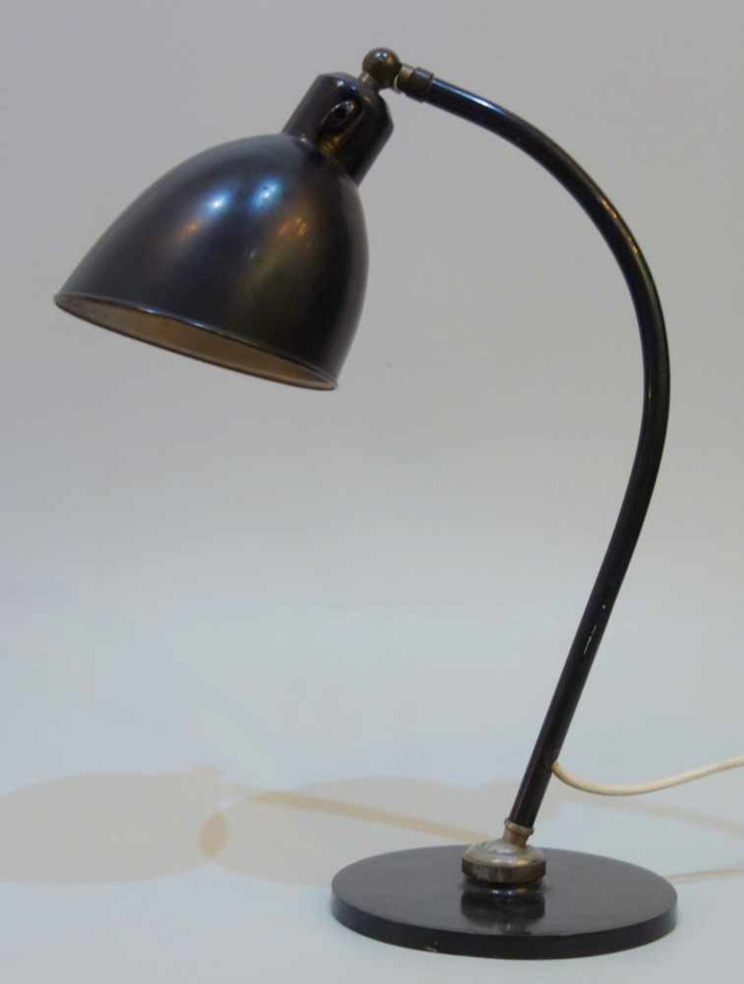 Bauhaus Tischleuchte / Schreibtischlampe, Modell "Polo Popular", Entwurf: Christian Dell für Bünte&